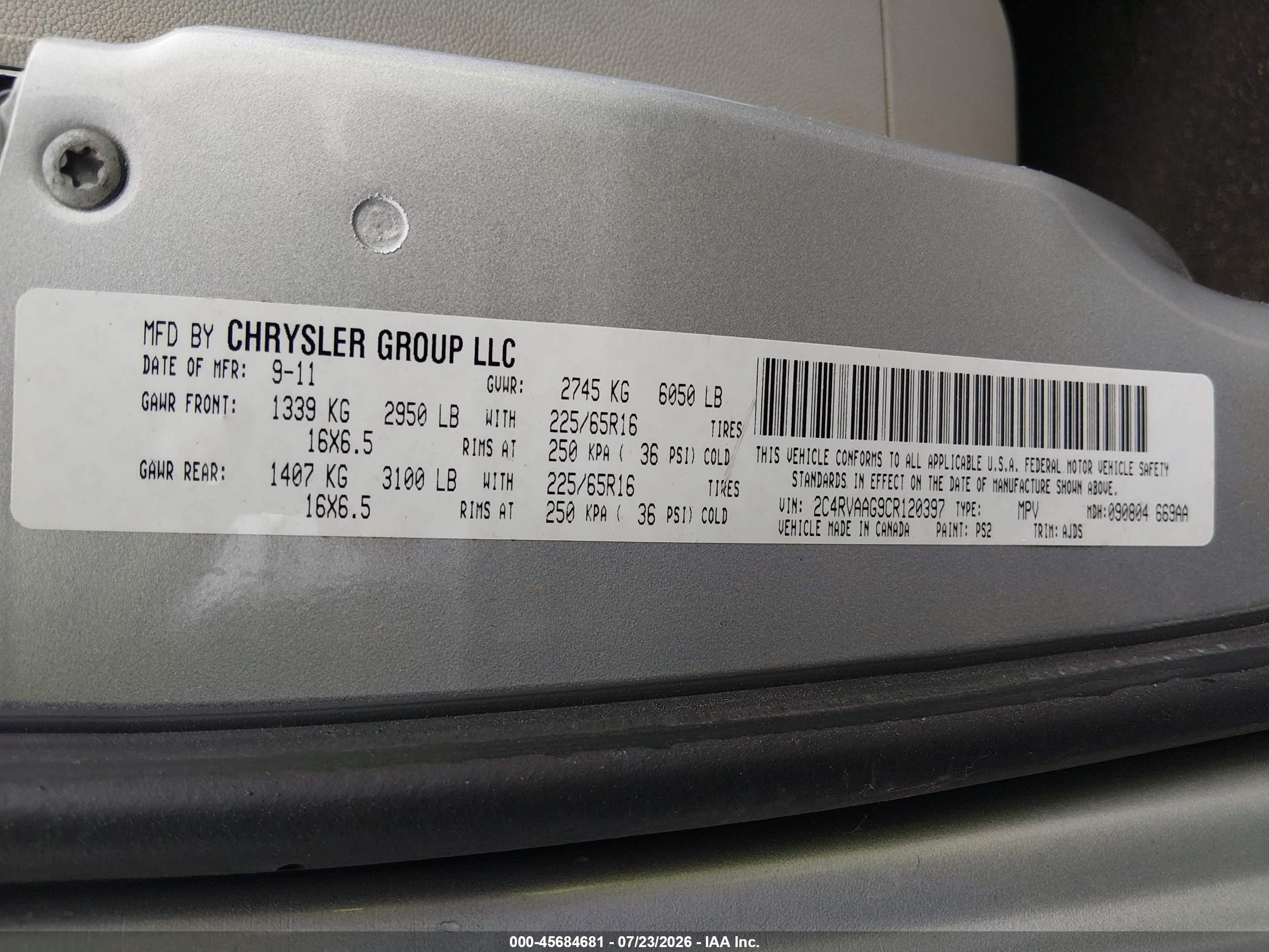 2012 Volkswagen Routan S Silver vin: 2C4RVAAG9CR120397