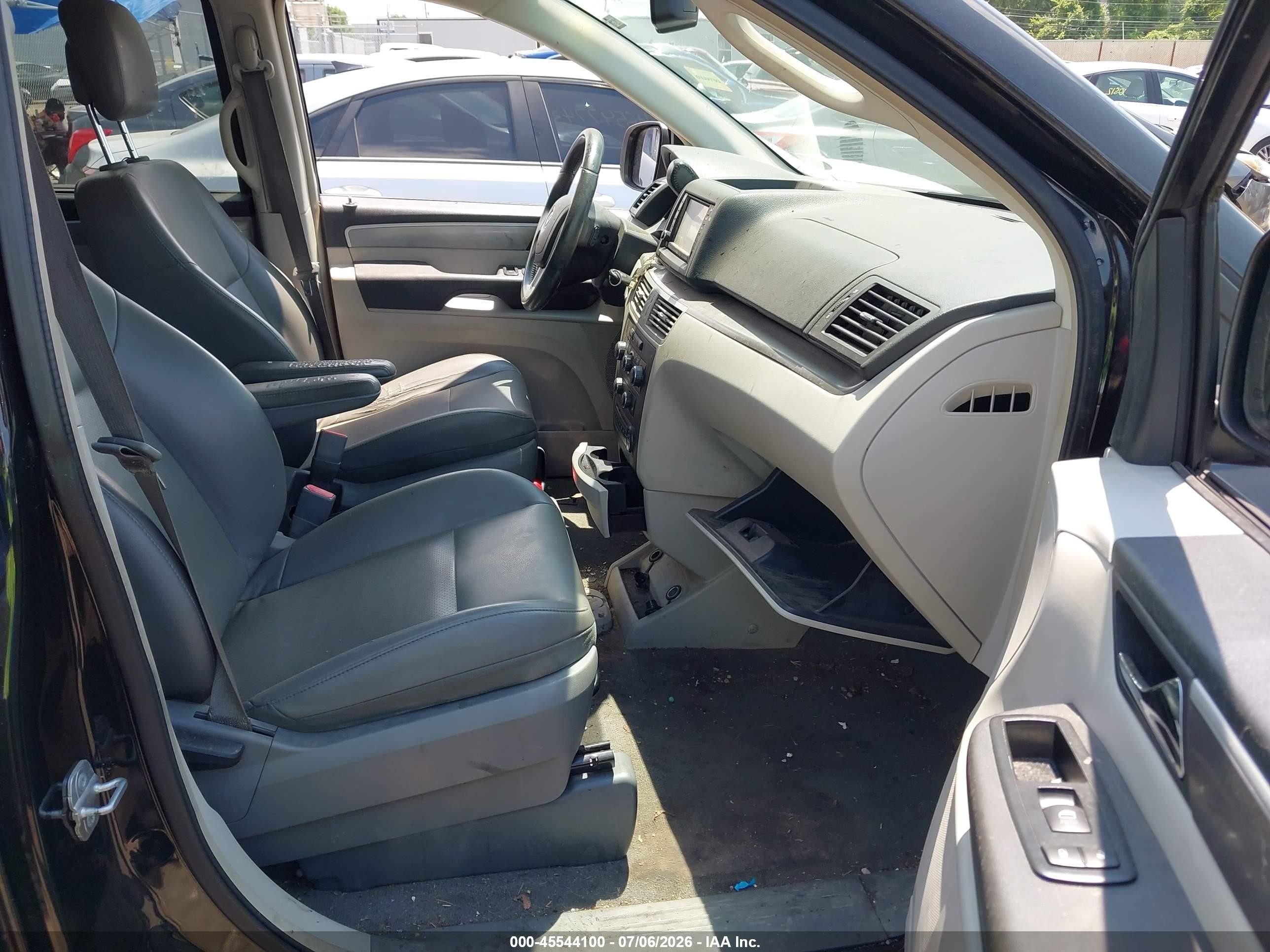 2014 Volkswagen Routan Se Black vin: 2C4RVABG0ER134710
