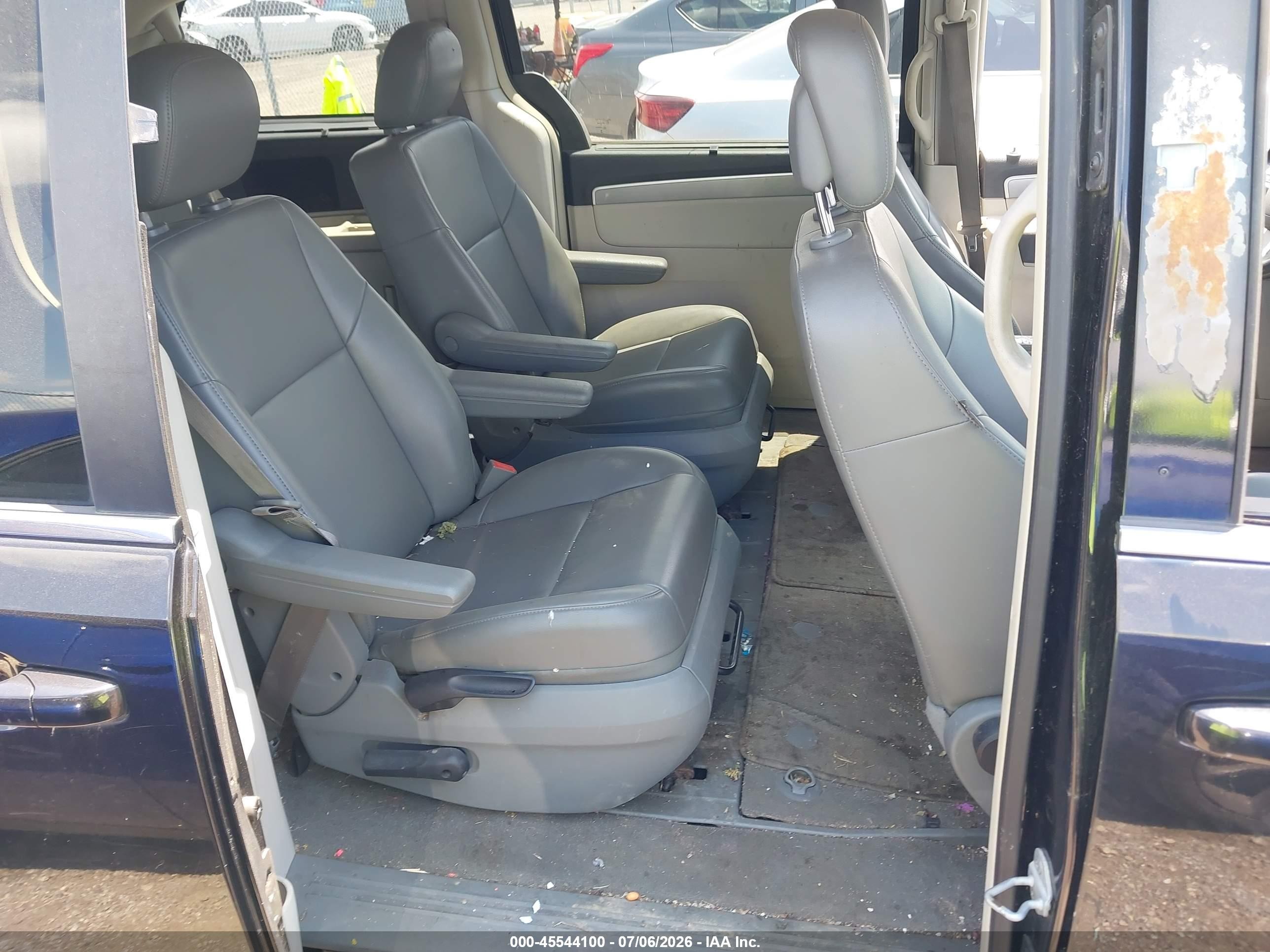 2014 Volkswagen Routan Se Black vin: 2C4RVABG0ER134710