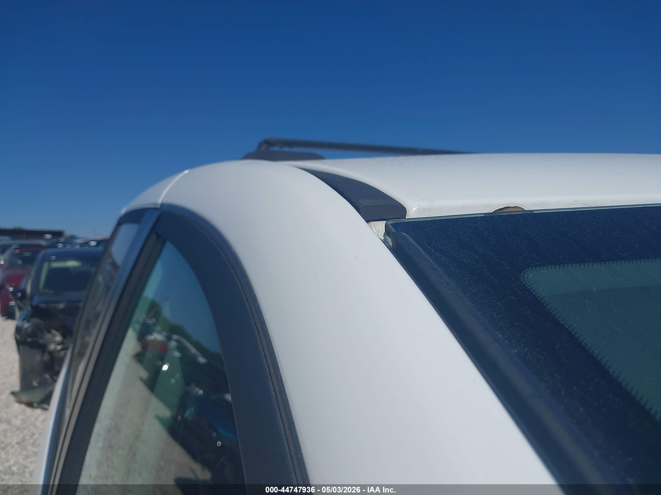 2014 Volkswagen Routan Se White vin: 2C4RVABG0ER134898