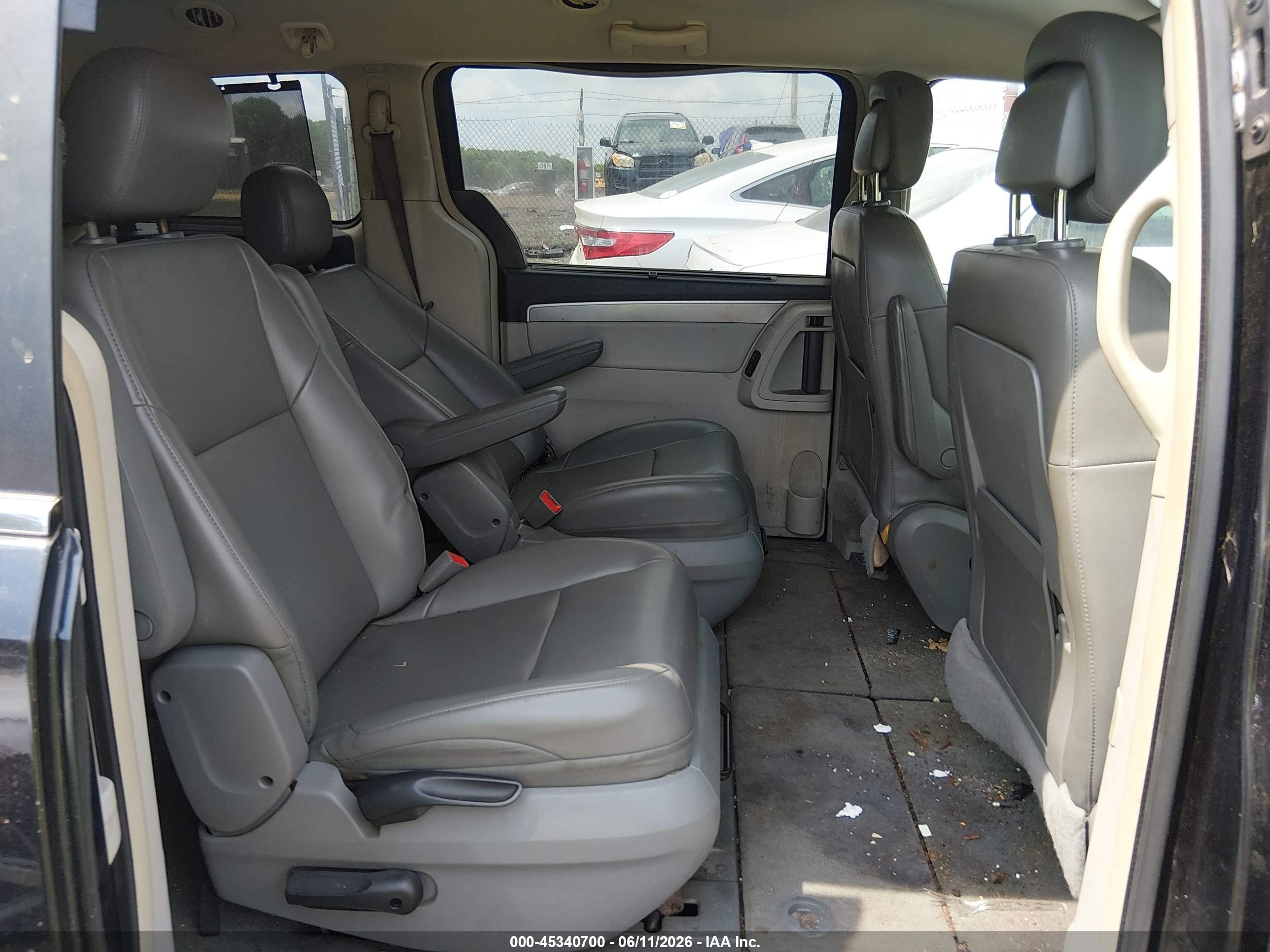 2012 Volkswagen Routan Se Black vin: 2C4RVABG1CR355133