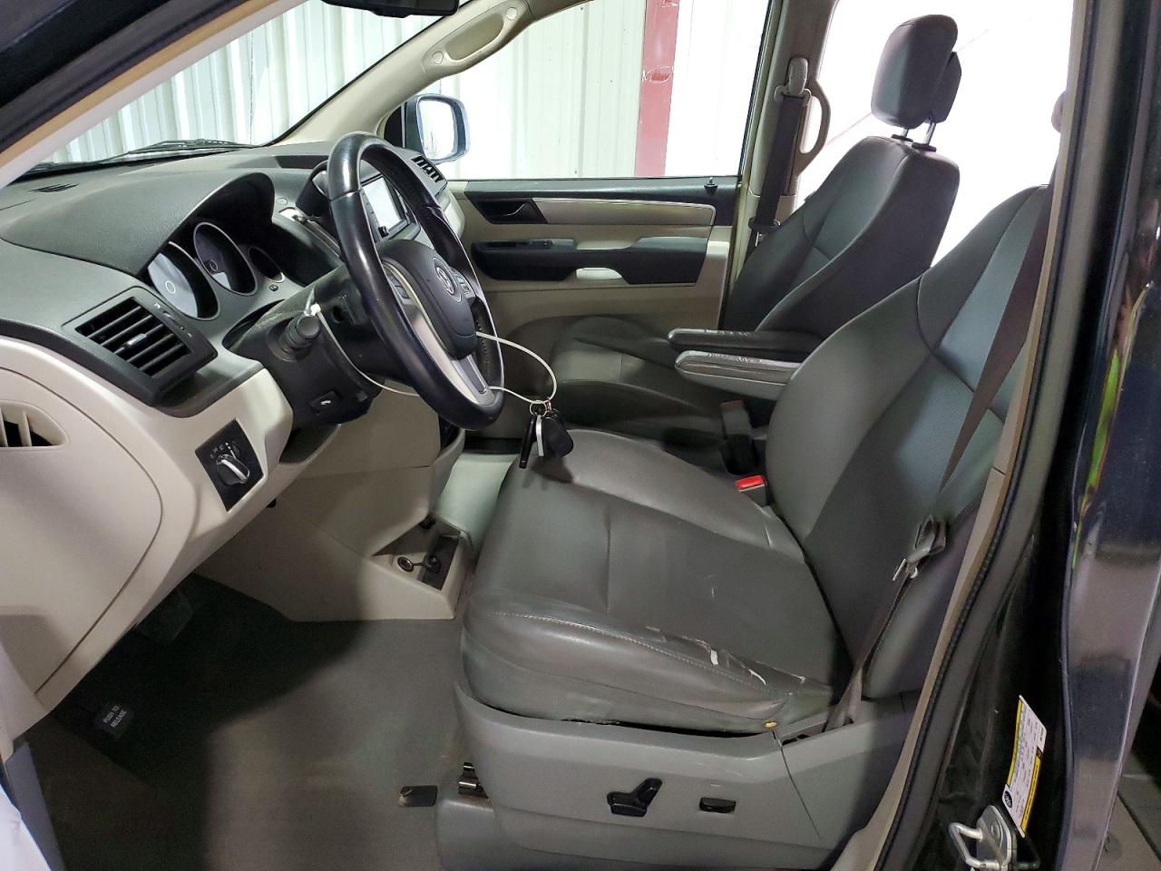 2013 Volkswagen Routan Se Black vin: 2C4RVABG1DR725532