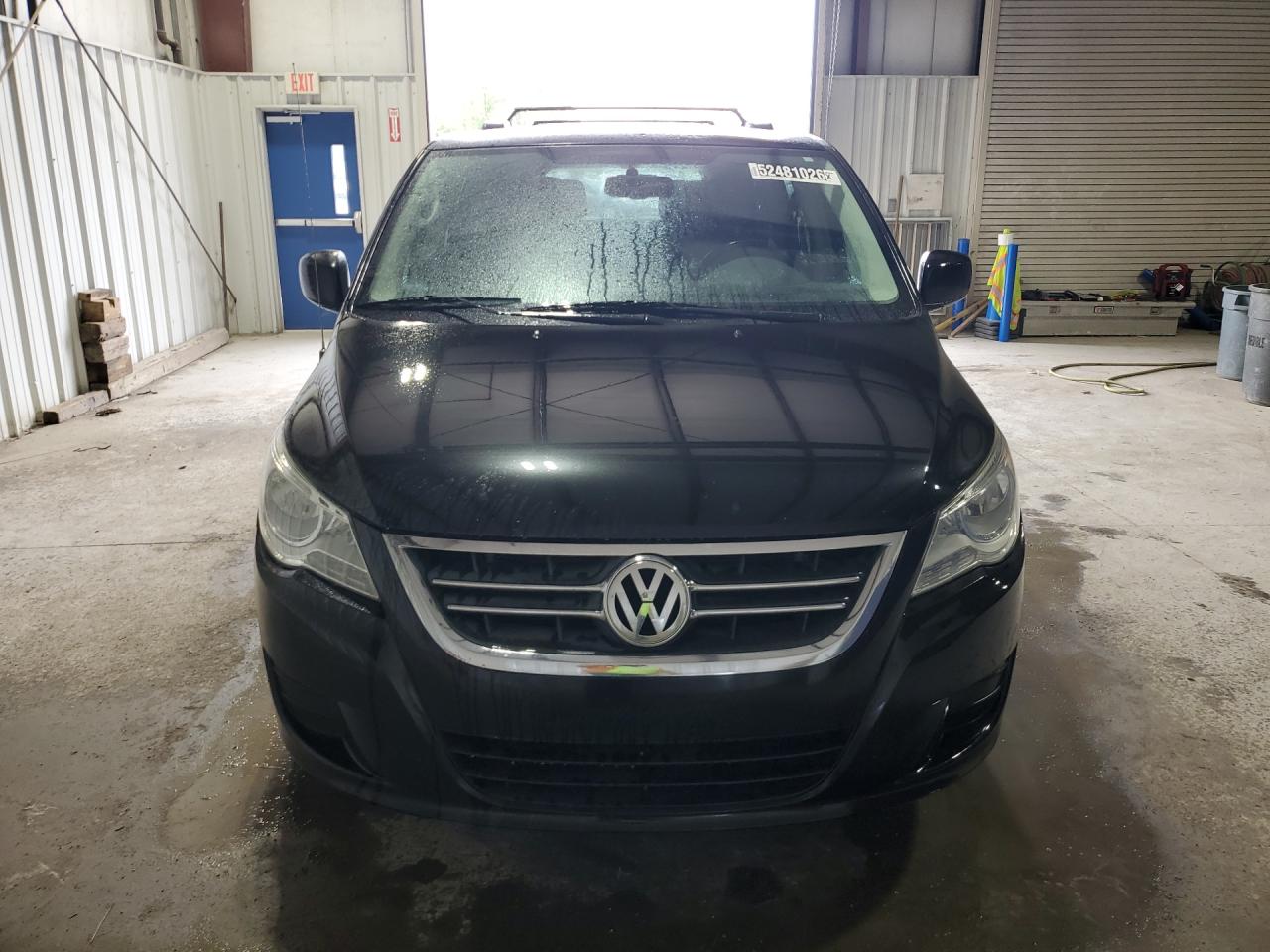 2013 Volkswagen Routan Se Black vin: 2C4RVABG1DR725532 Damage: Hood, Chipped, 2