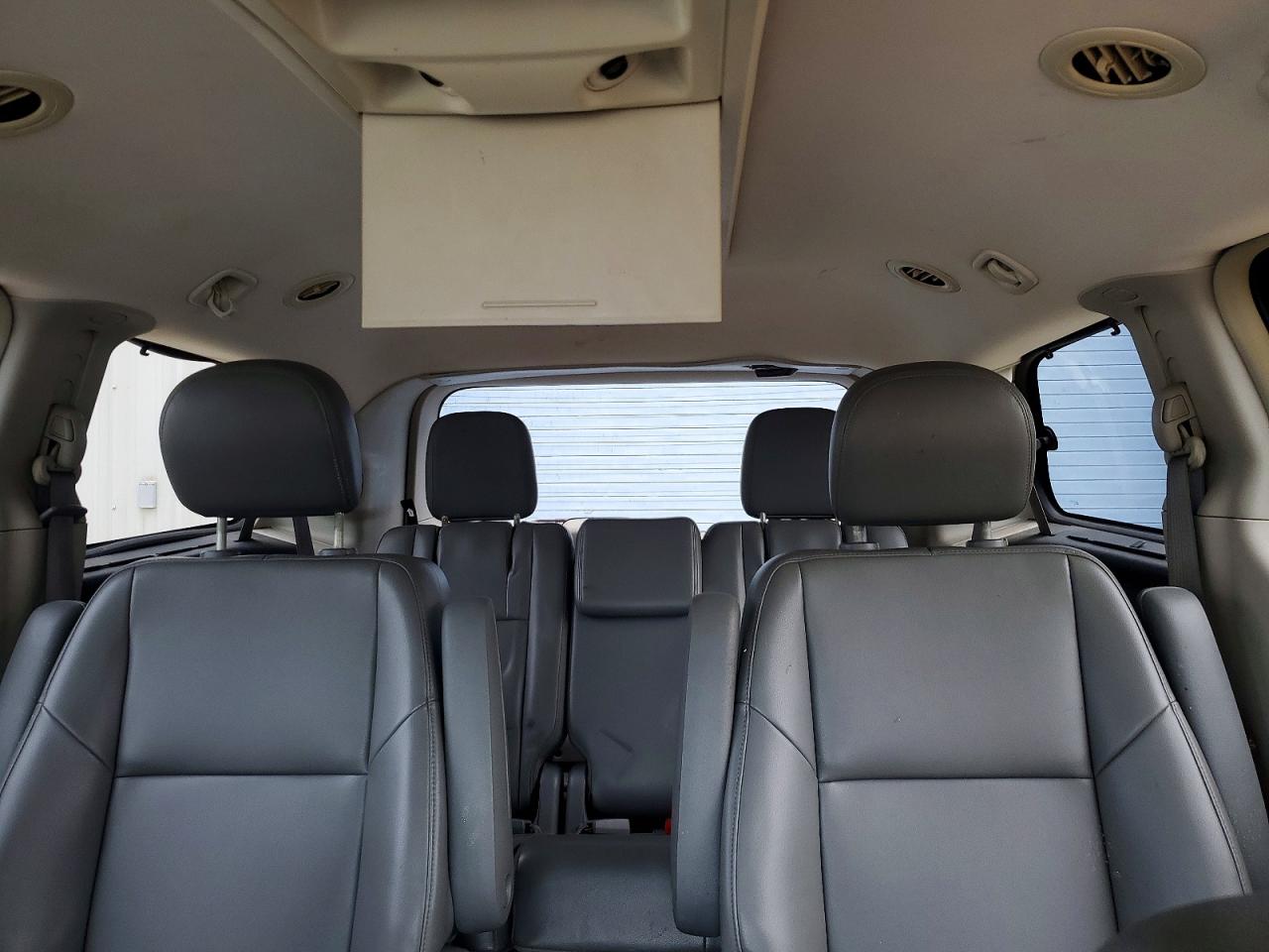 2013 Volkswagen Routan Se Black vin: 2C4RVABG1DR725532