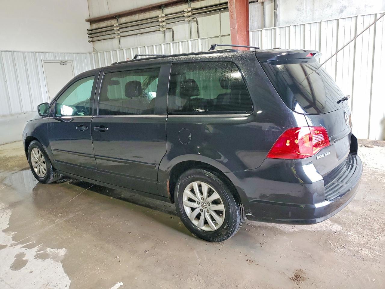 2013 Volkswagen Routan Se Black vin: 2C4RVABG1DR725532