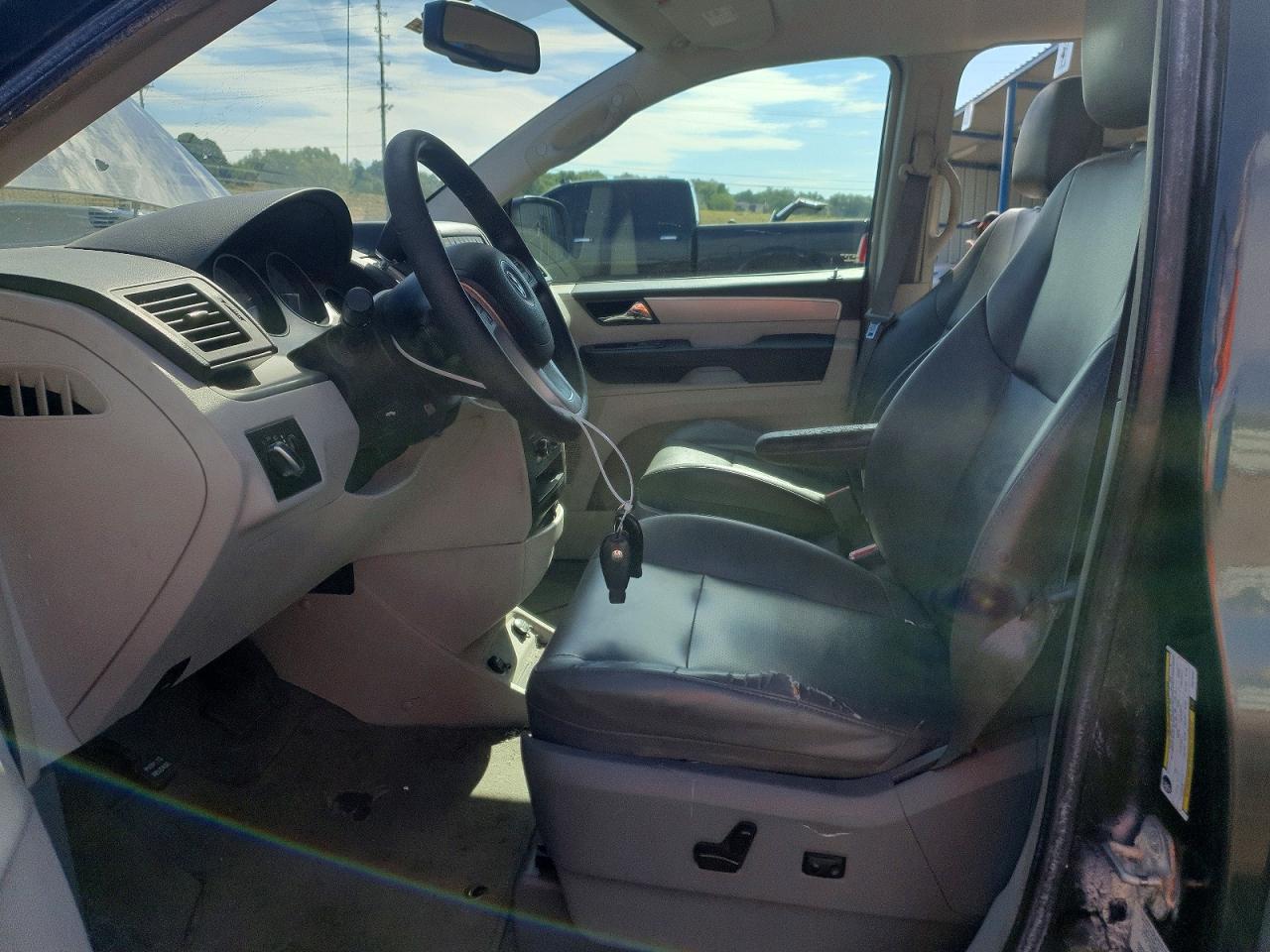 2012 Volkswagen Routan Se Black vin: 2C4RVABG2CR276327