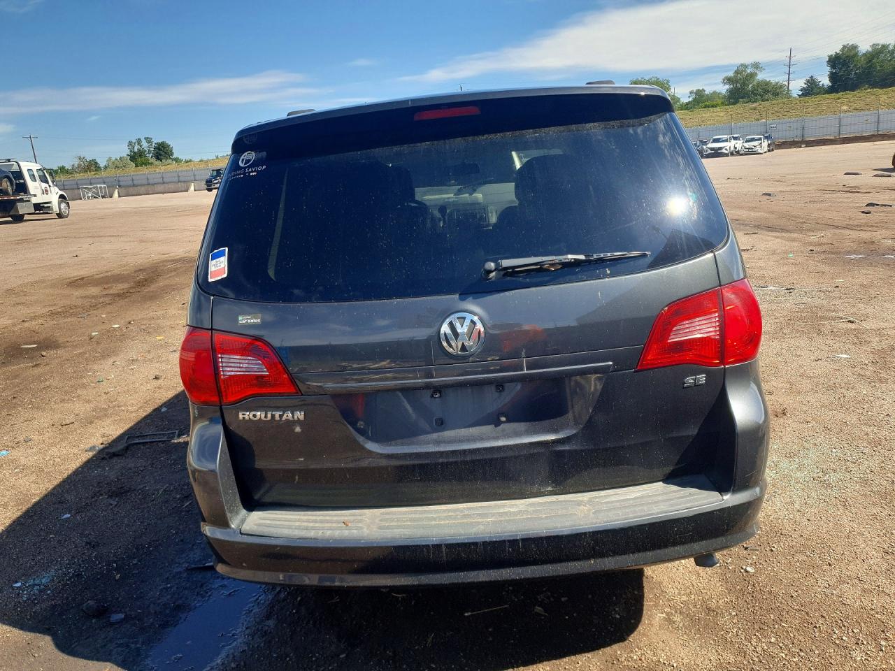 2012 Volkswagen Routan Se Black vin: 2C4RVABG2CR276327