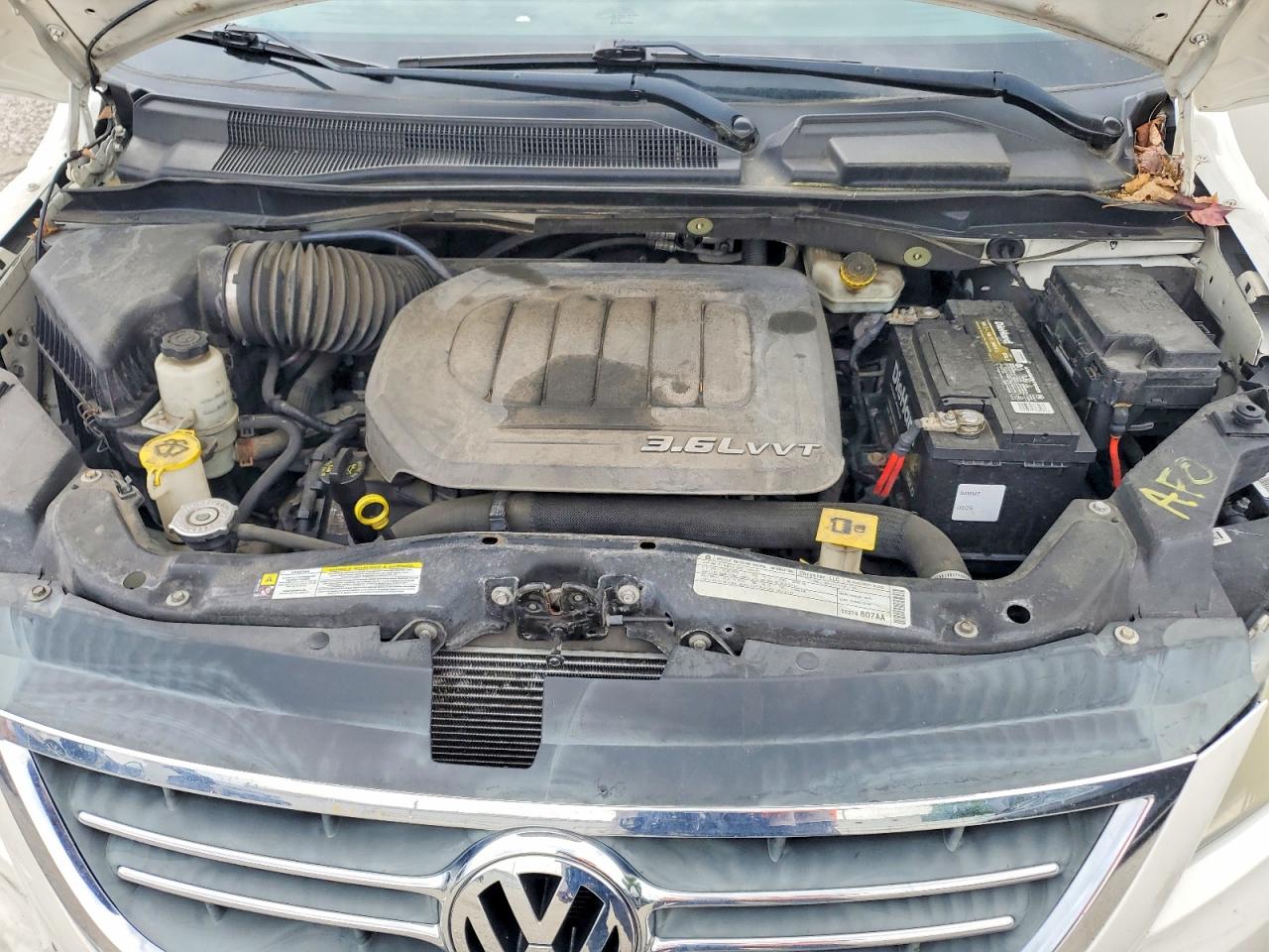2012 Volkswagen Routan Se White vin: 2C4RVABG3CR392202