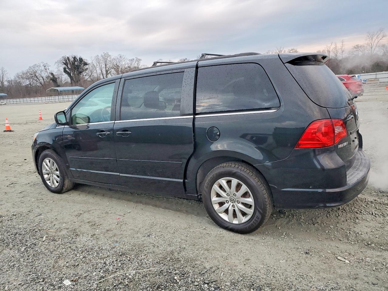 2014 Volkswagen Routan Se Black vin: 2C4RVABG3ER135091