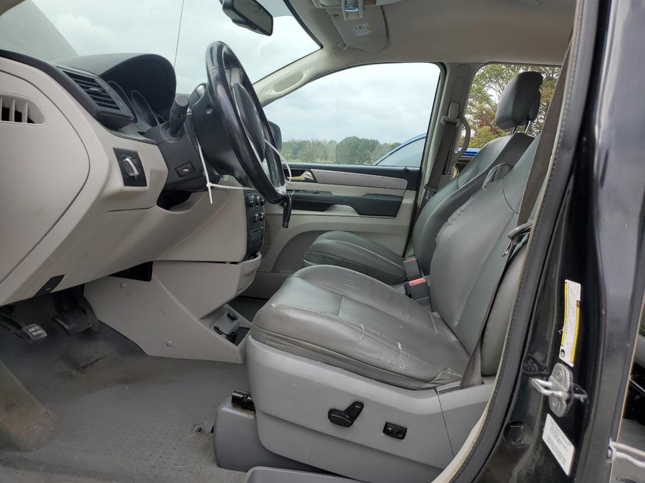 2014 Volkswagen Routan Se Black vin: 2C4RVABG3ER135351