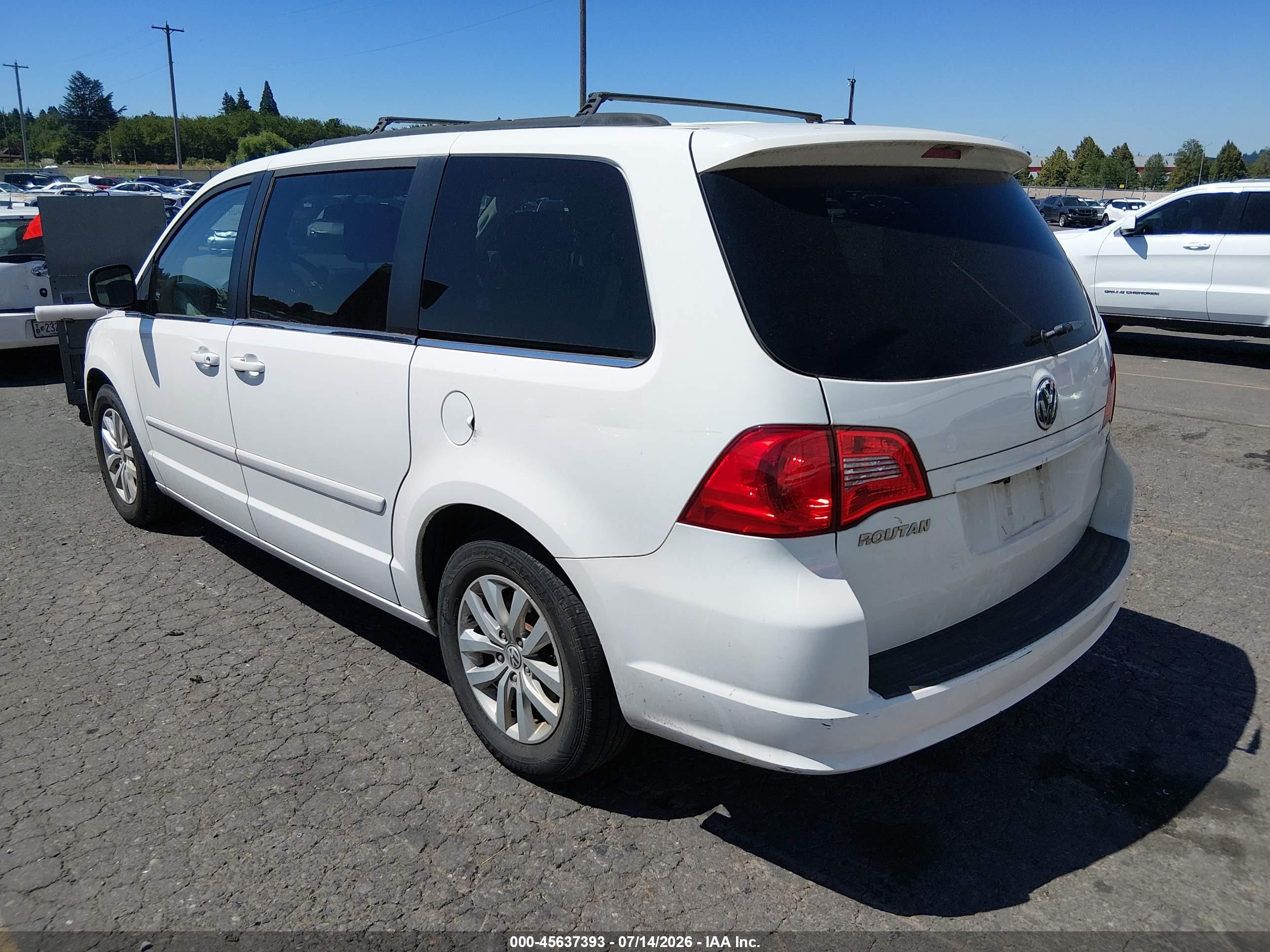 2012 Volkswagen Routan Se White vin: 2C4RVABG4CR136294