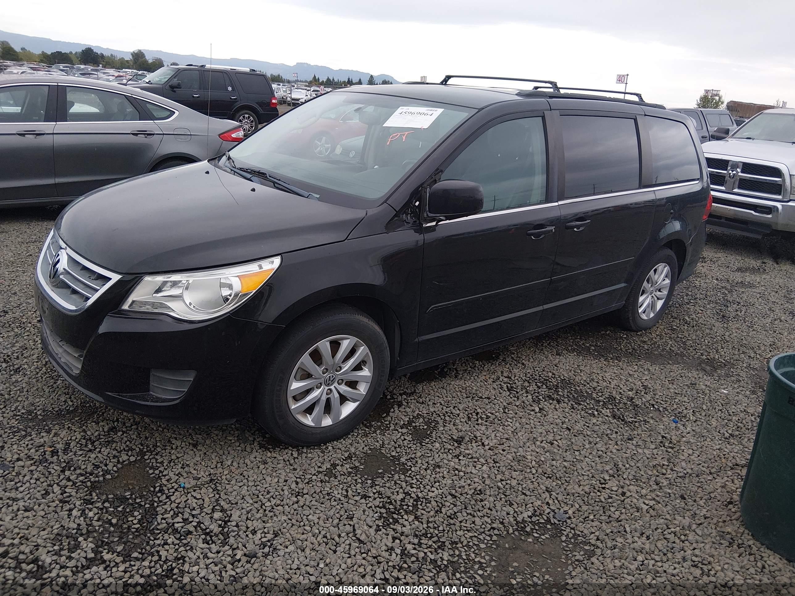 2012 Volkswagen Routan Se Black vin: 2C4RVABG4CR276944