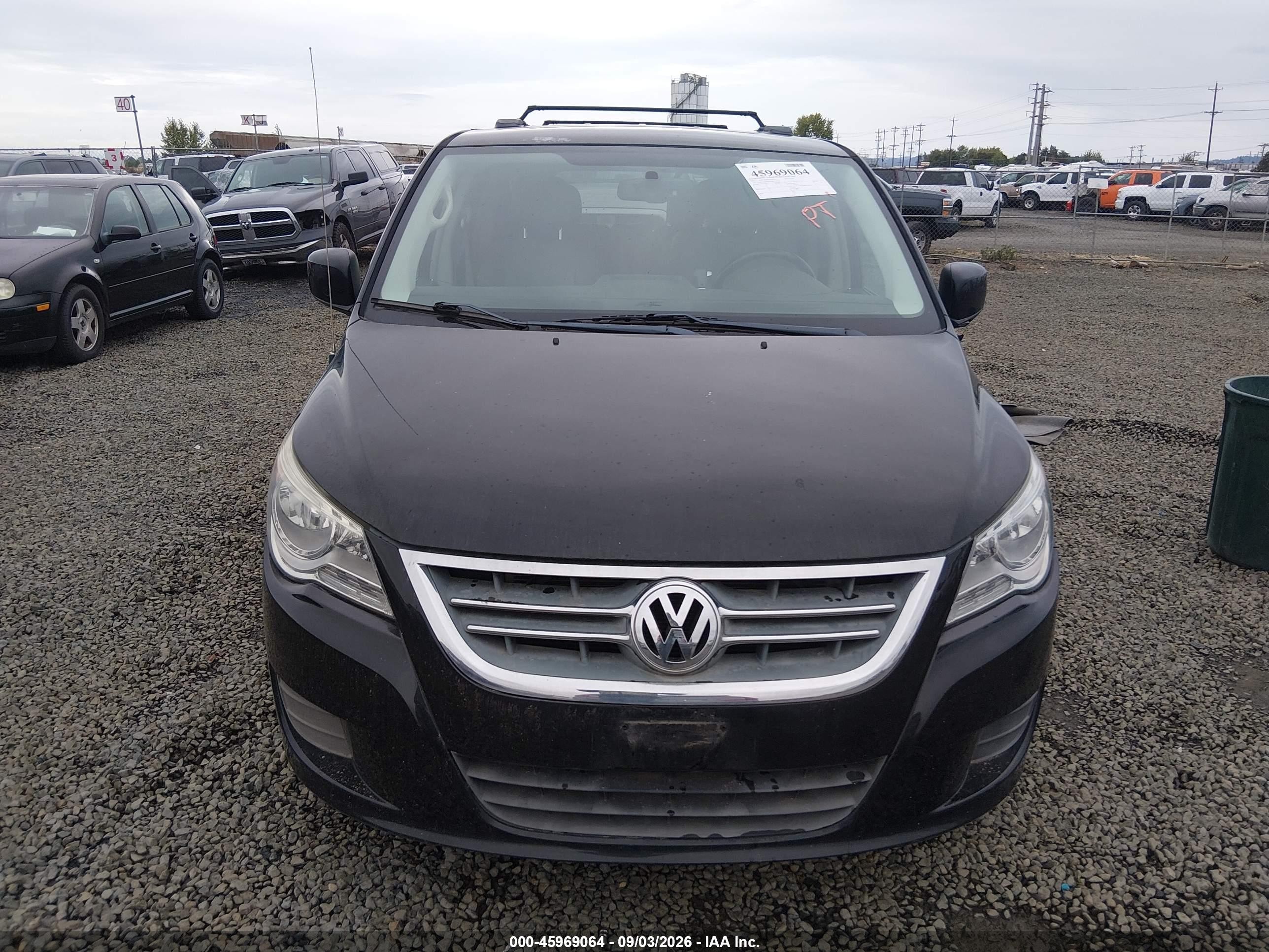 2012 Volkswagen Routan Se Black vin: 2C4RVABG4CR276944