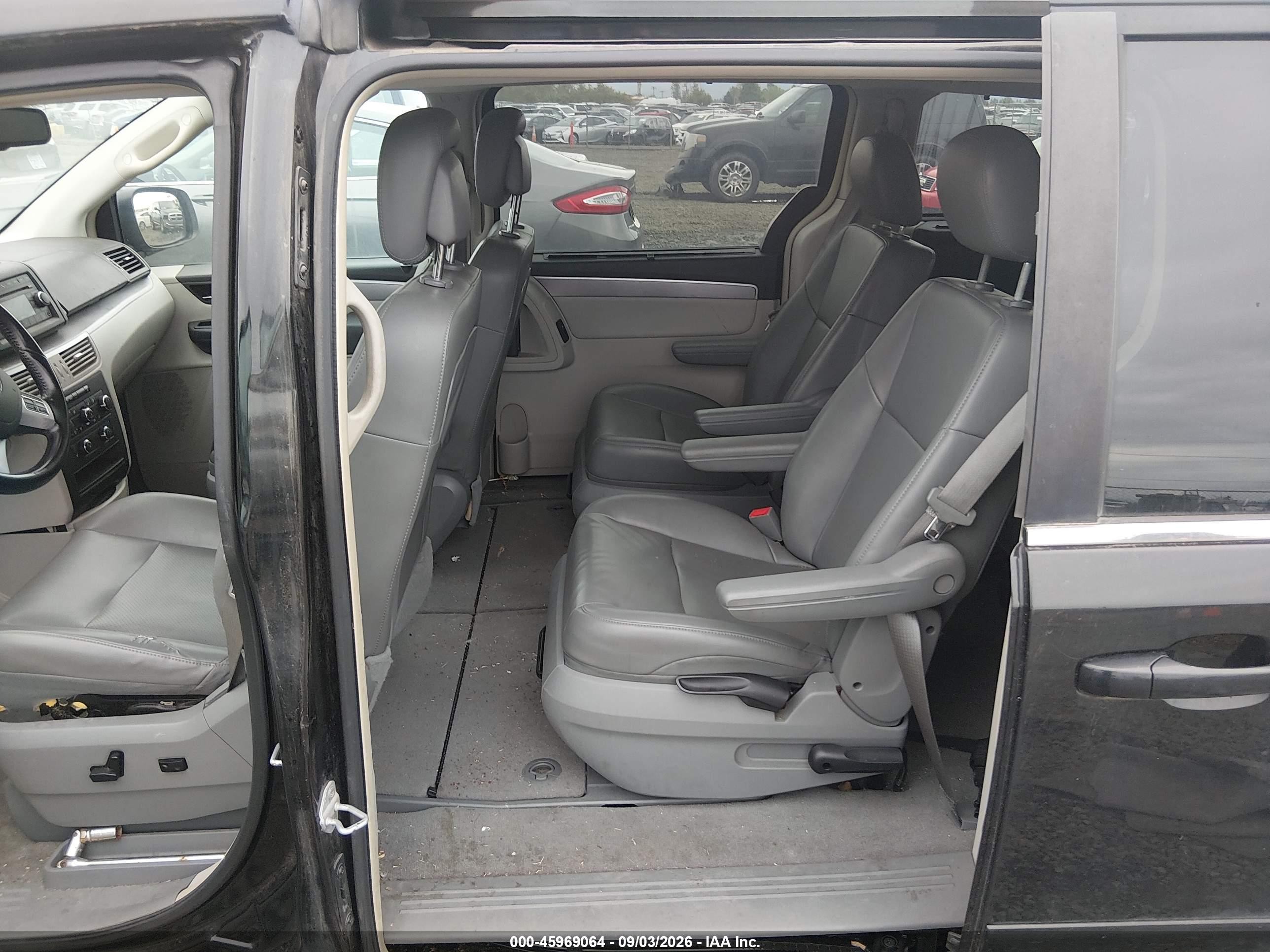 2012 Volkswagen Routan Se Black vin: 2C4RVABG4CR276944
