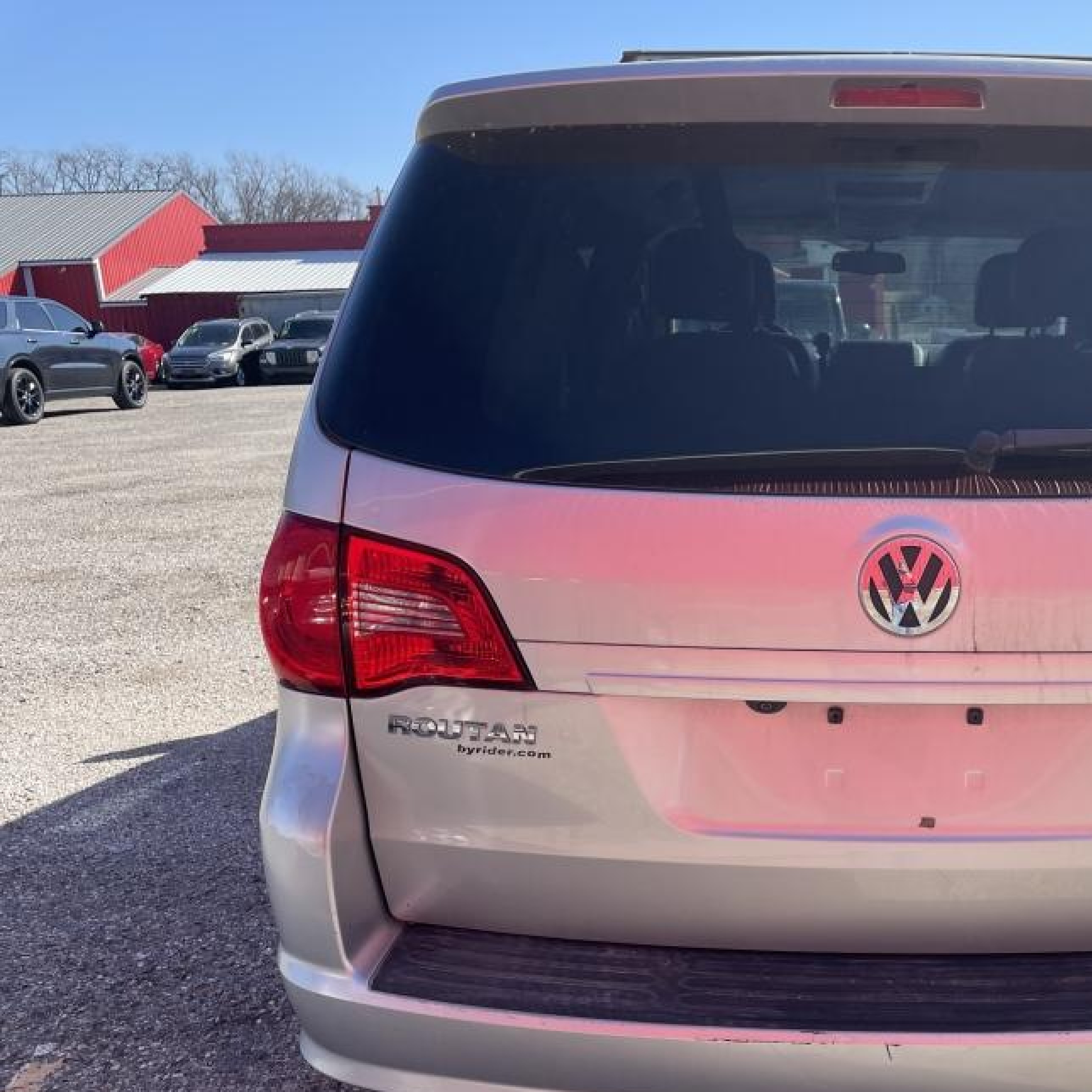 2012 Volkswagen Routan Se Silver vin: 2C4RVABG4CR293873