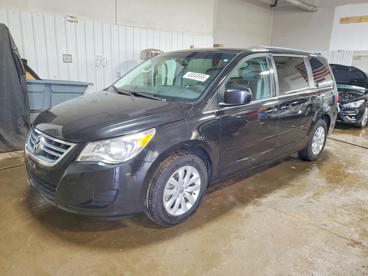 2014 Volkswagen Routan Se Black vin: 2C4RVABG5ER134993