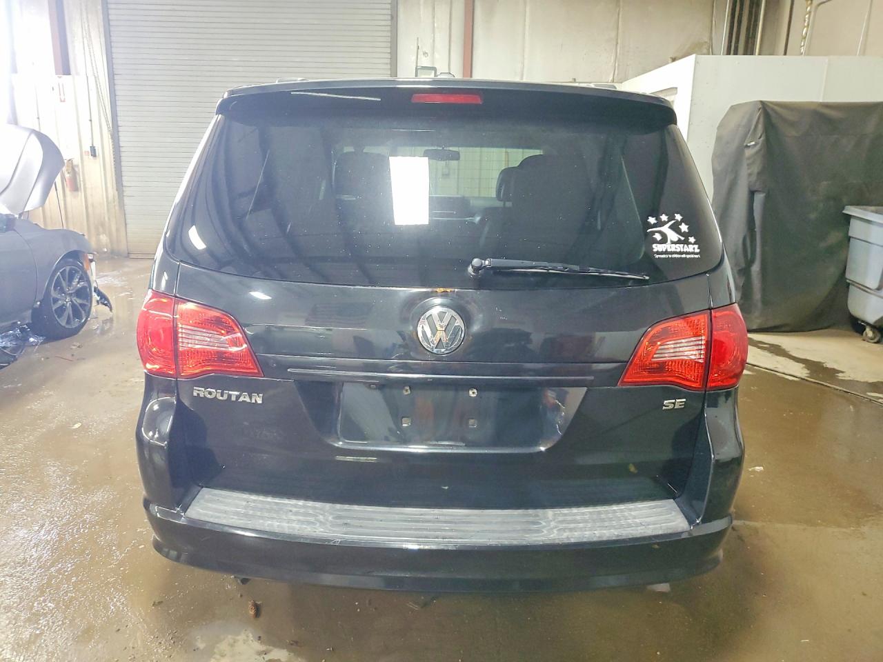 2014 Volkswagen Routan Se Черный vin: 2C4RVABG5ER134993