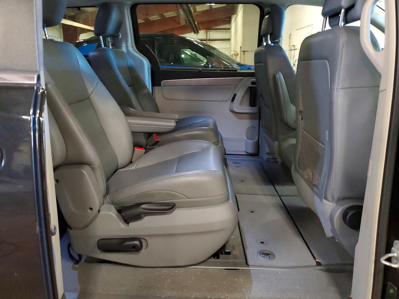 2013 Volkswagen Routan Se Blue vin: 2C4RVABG6DR724733