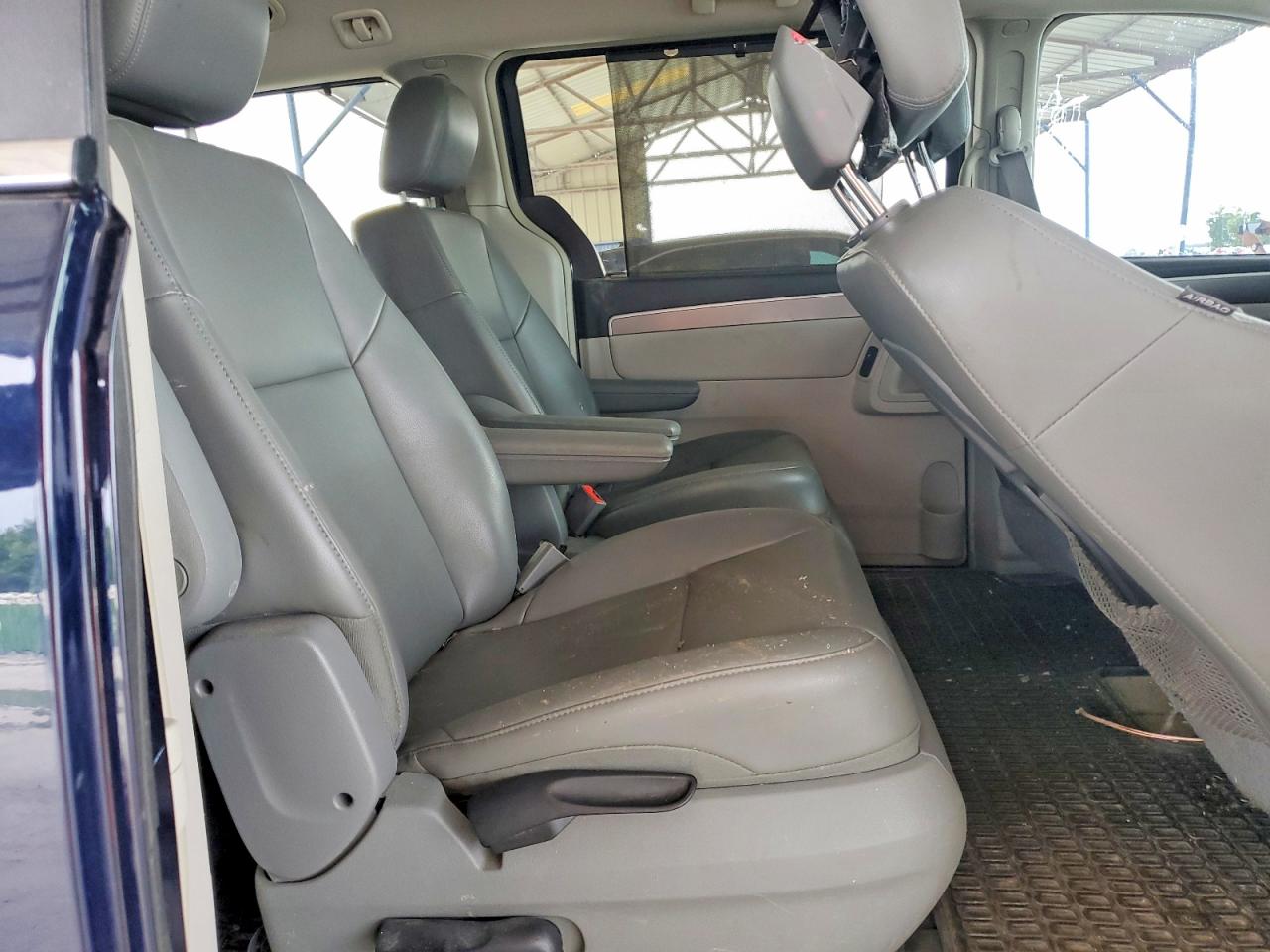 2013 Volkswagen Routan Se Blue vin: 2C4RVABG6DR725106