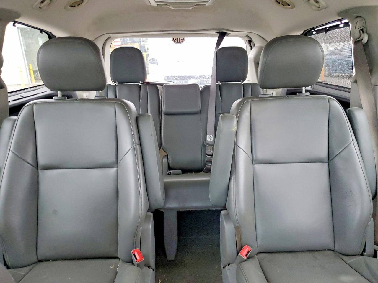 2014 Volkswagen Routan Se Black vin: 2C4RVABG6ER134663