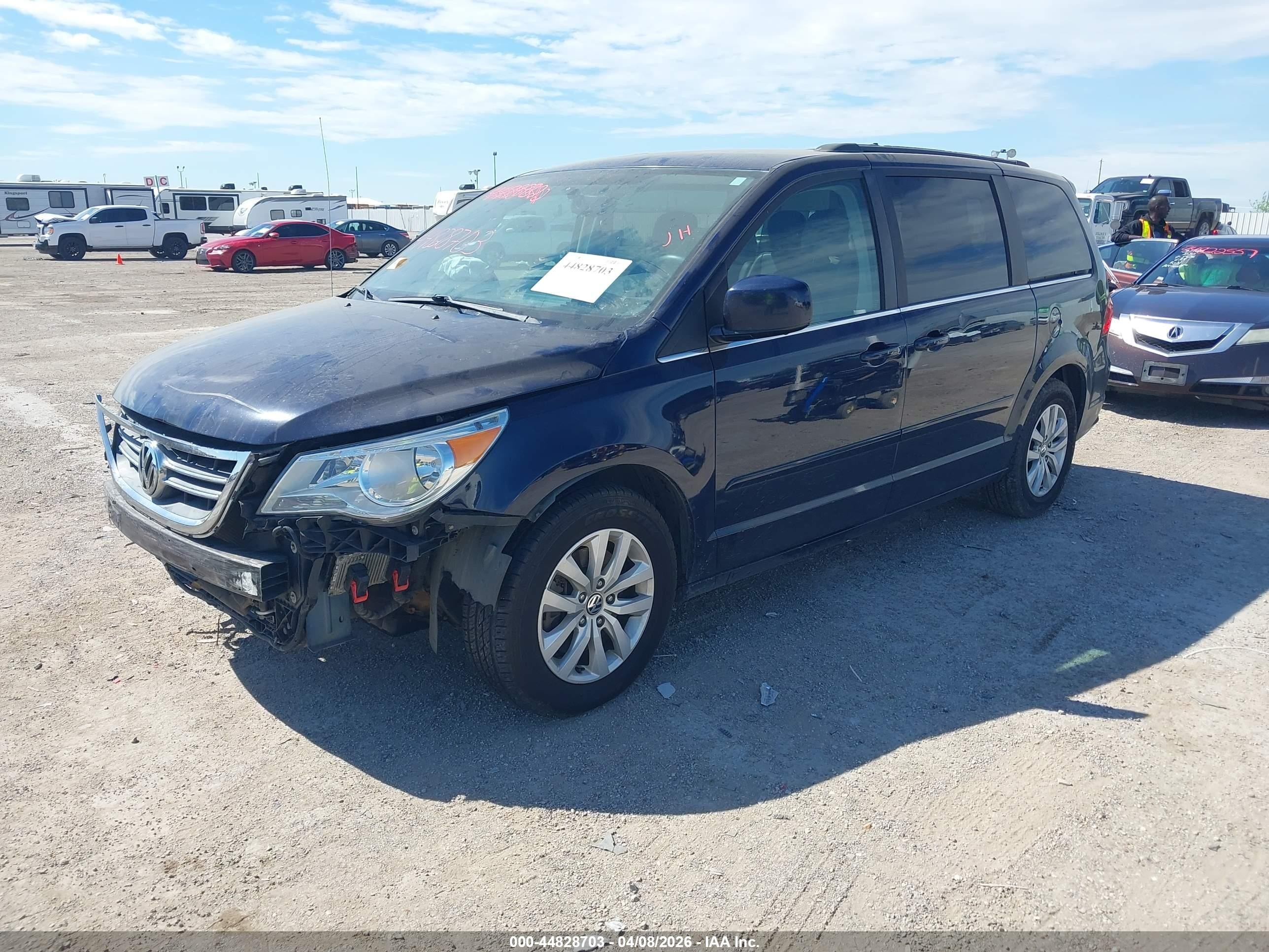 2014 Volkswagen Routan Se Dark Blue vin: 2C4RVABG6ER134937
