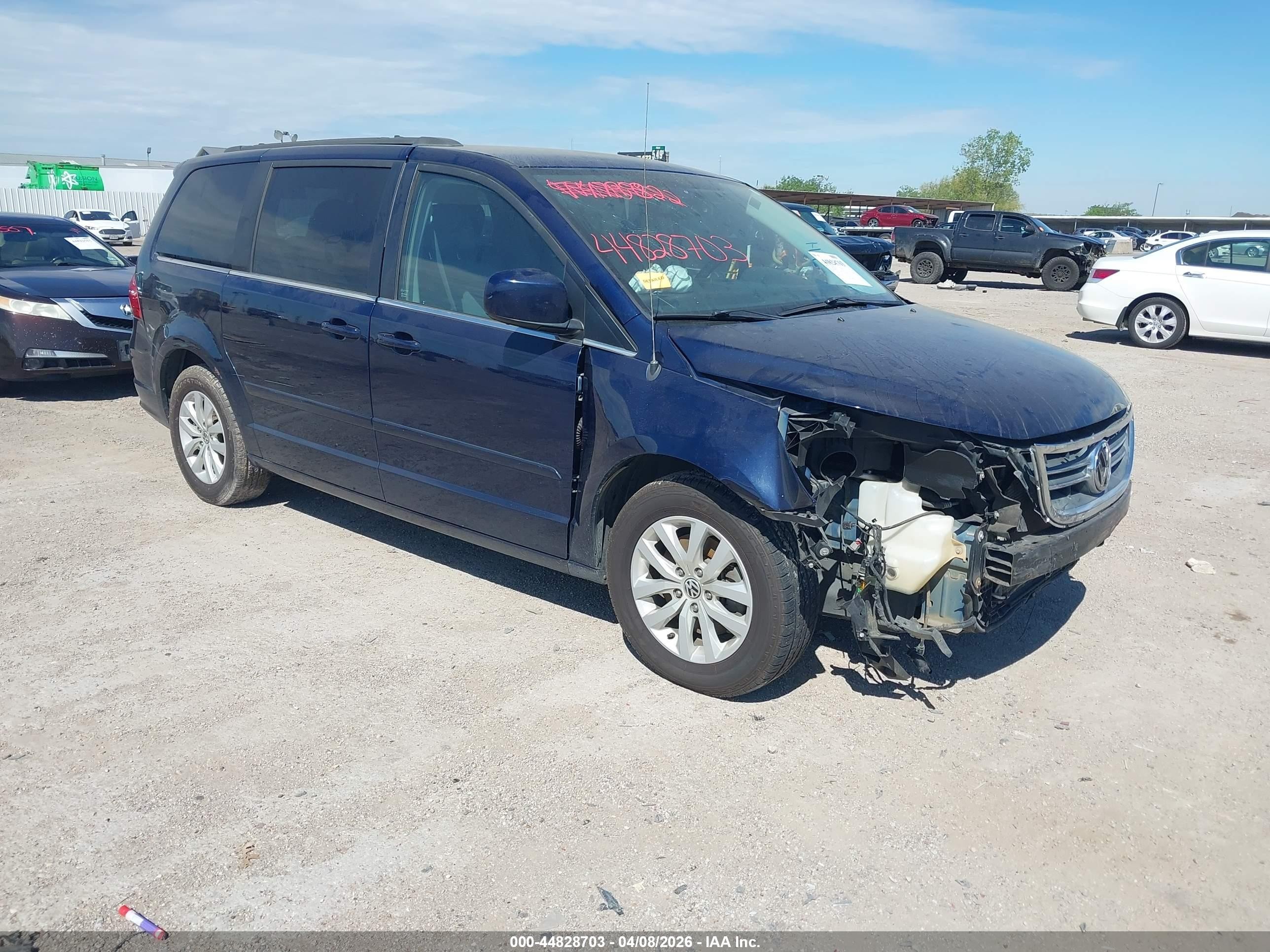 2014 Volkswagen Routan Se Dark Blue vin: 2C4RVABG6ER134937