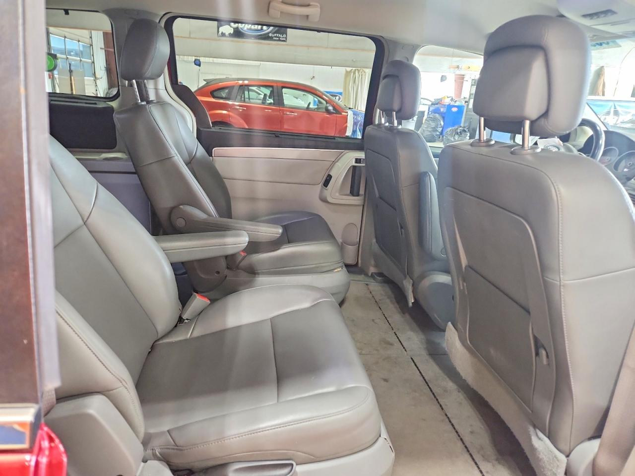 2012 Volkswagen Routan Se Burgundy vin: 2C4RVABG7CR276680