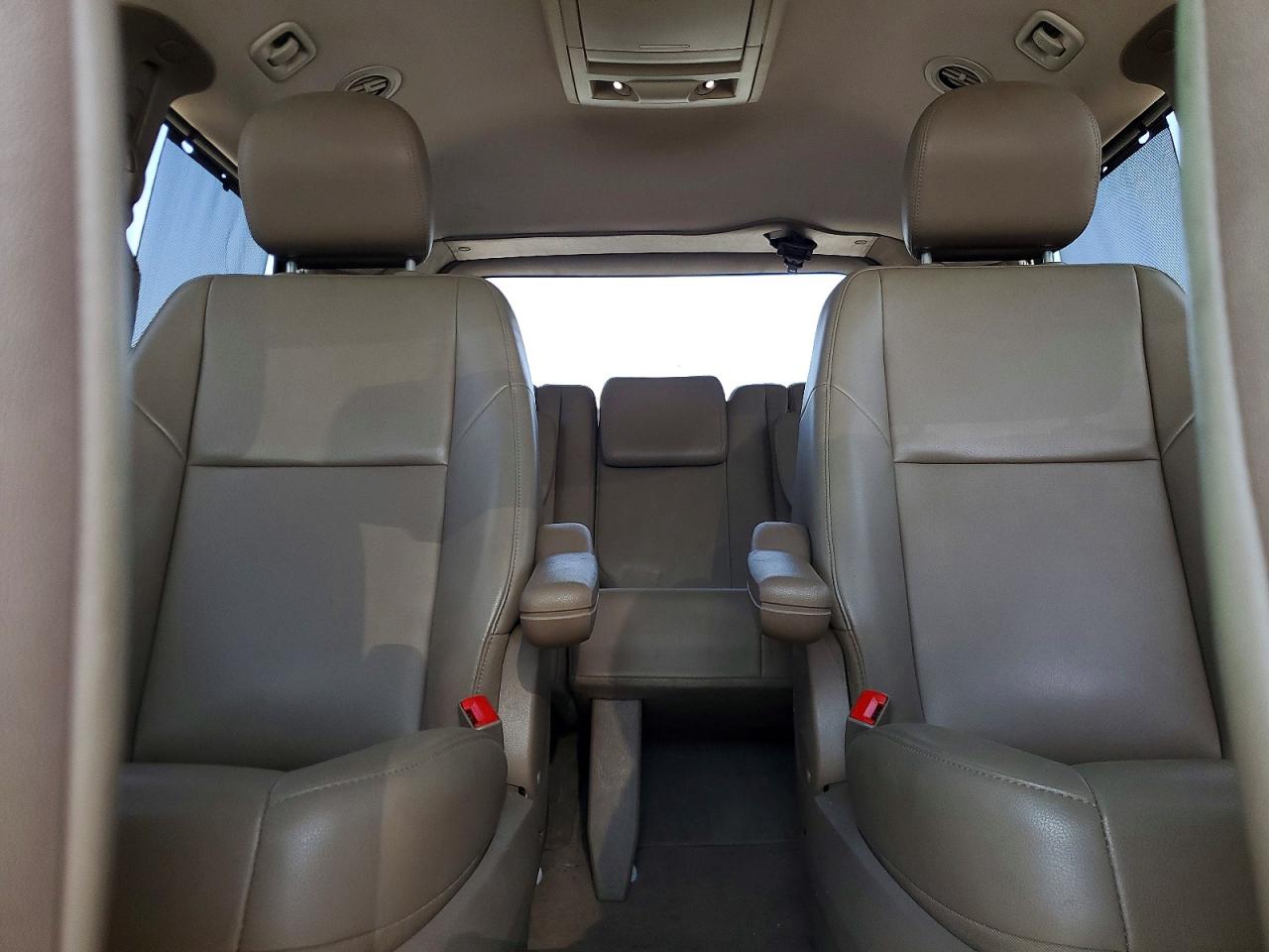2012 Volkswagen Routan Se White vin: 2C4RVABG7CR392008
