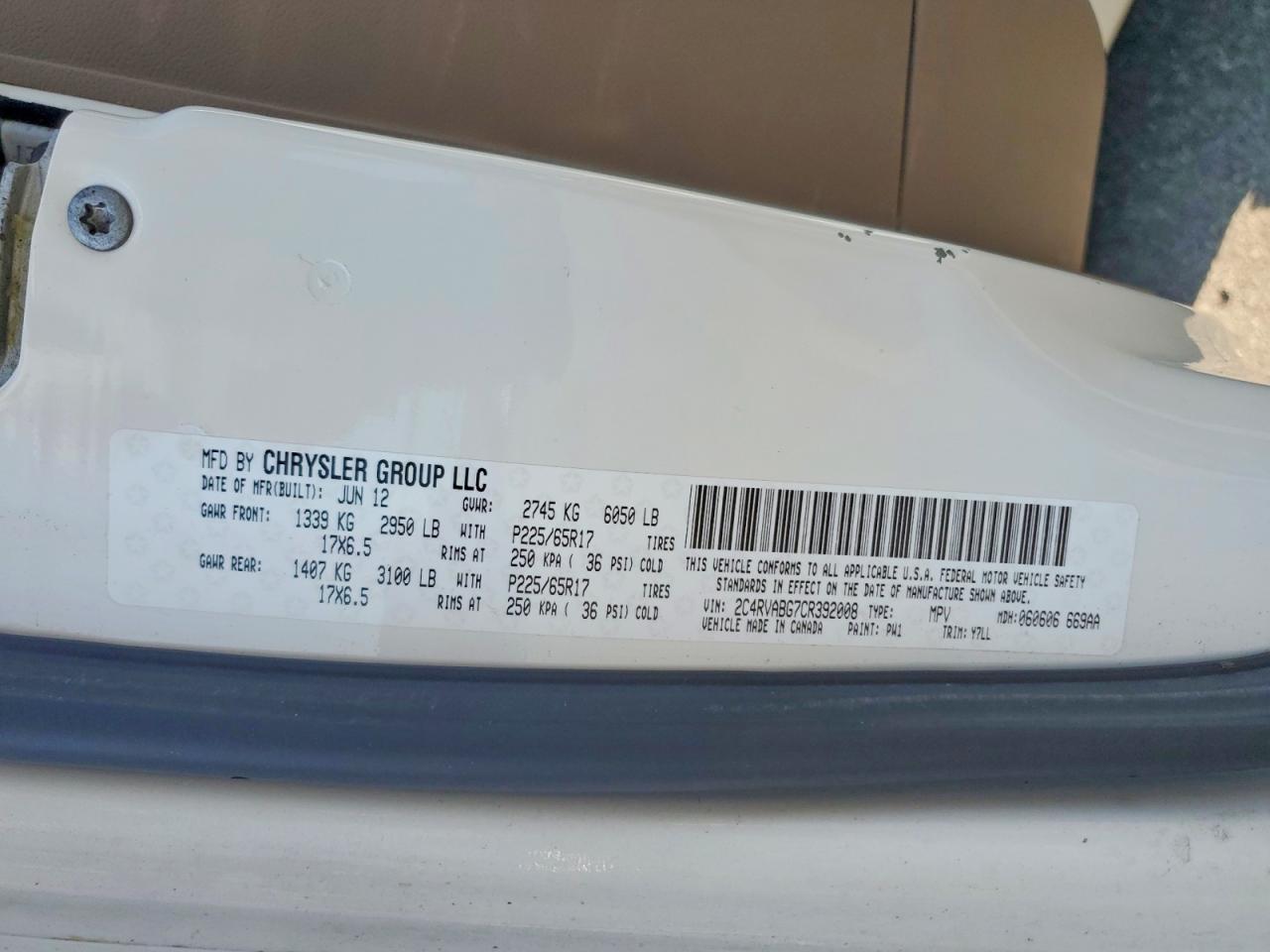2012 Volkswagen Routan Se White vin: 2C4RVABG7CR392008
