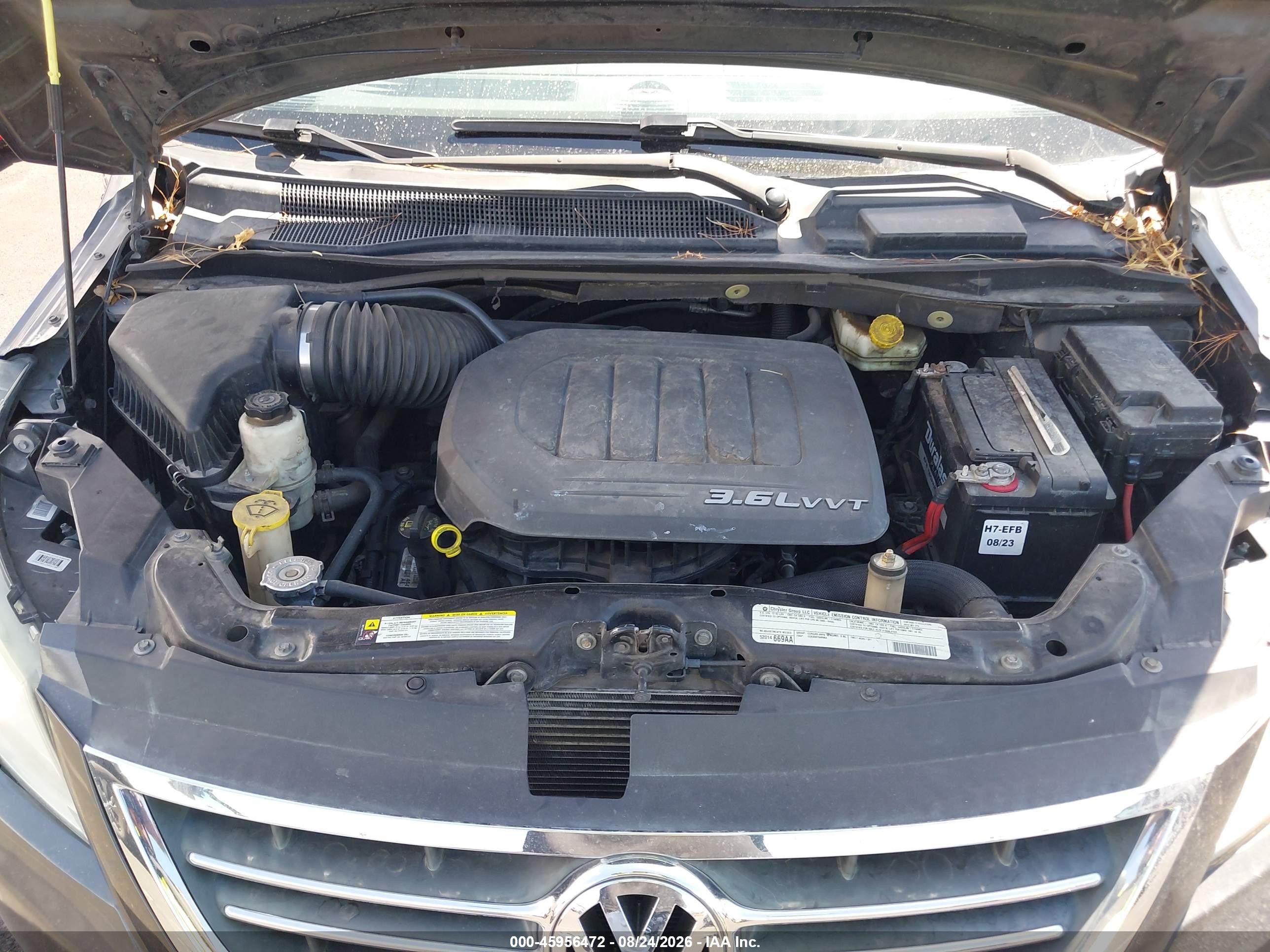 2012 Volkswagen Routan Se Gray vin: 2C4RVABG7CR393885