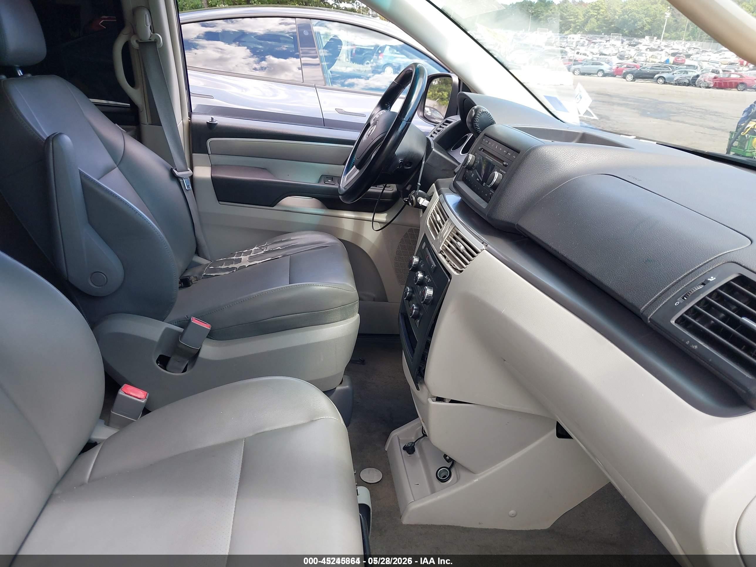 2012 Volkswagen Routan Se Black vin: 2C4RVABG8CR164907