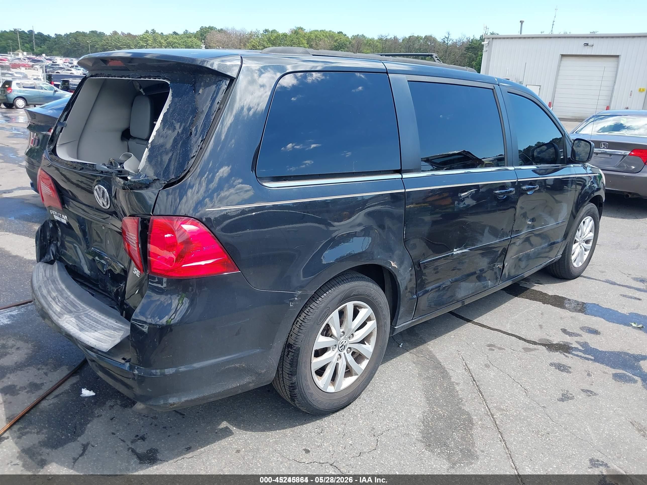 2012 Volkswagen Routan Se Black vin: 2C4RVABG8CR164907