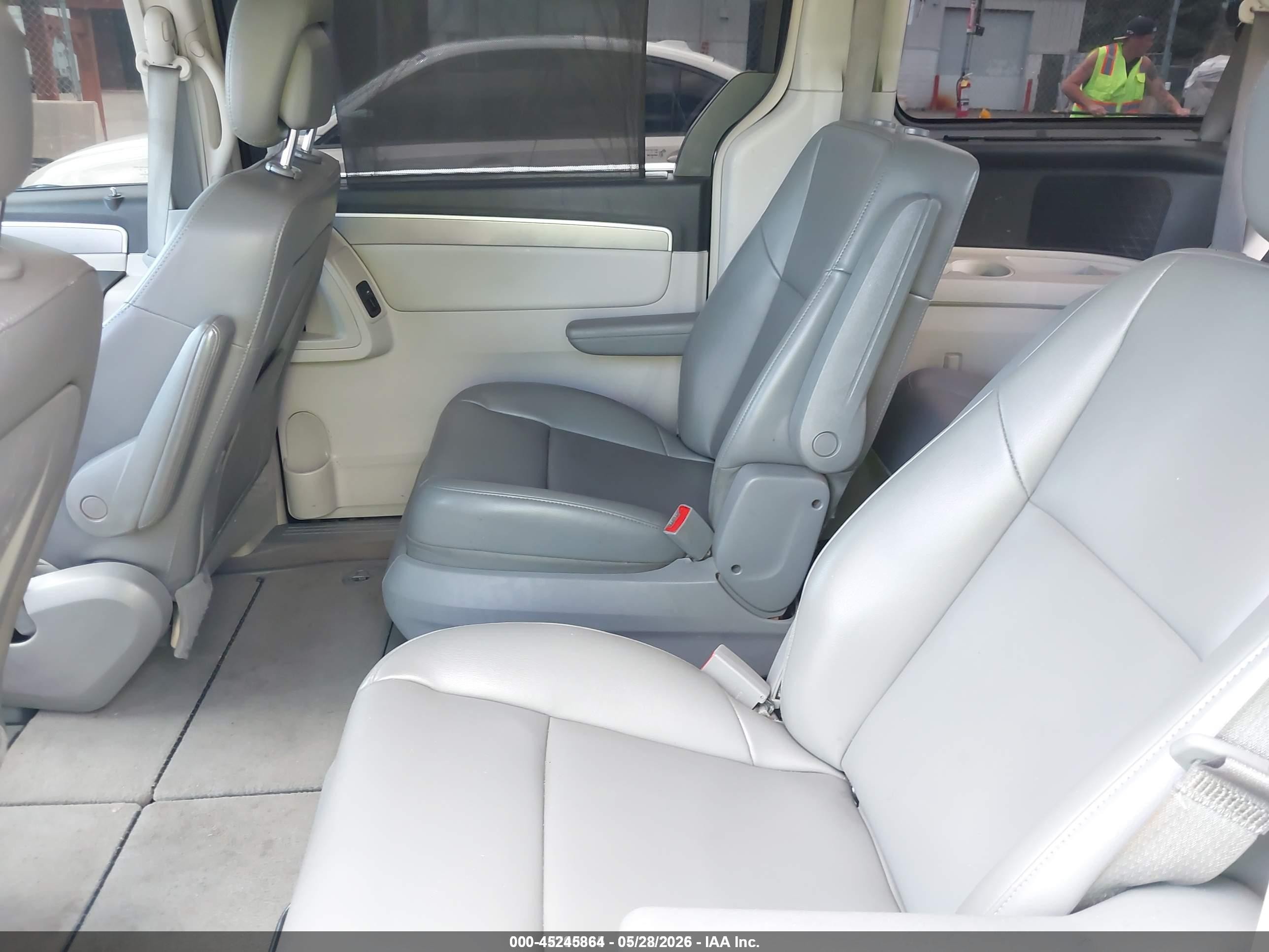 2012 Volkswagen Routan Se Black vin: 2C4RVABG8CR164907