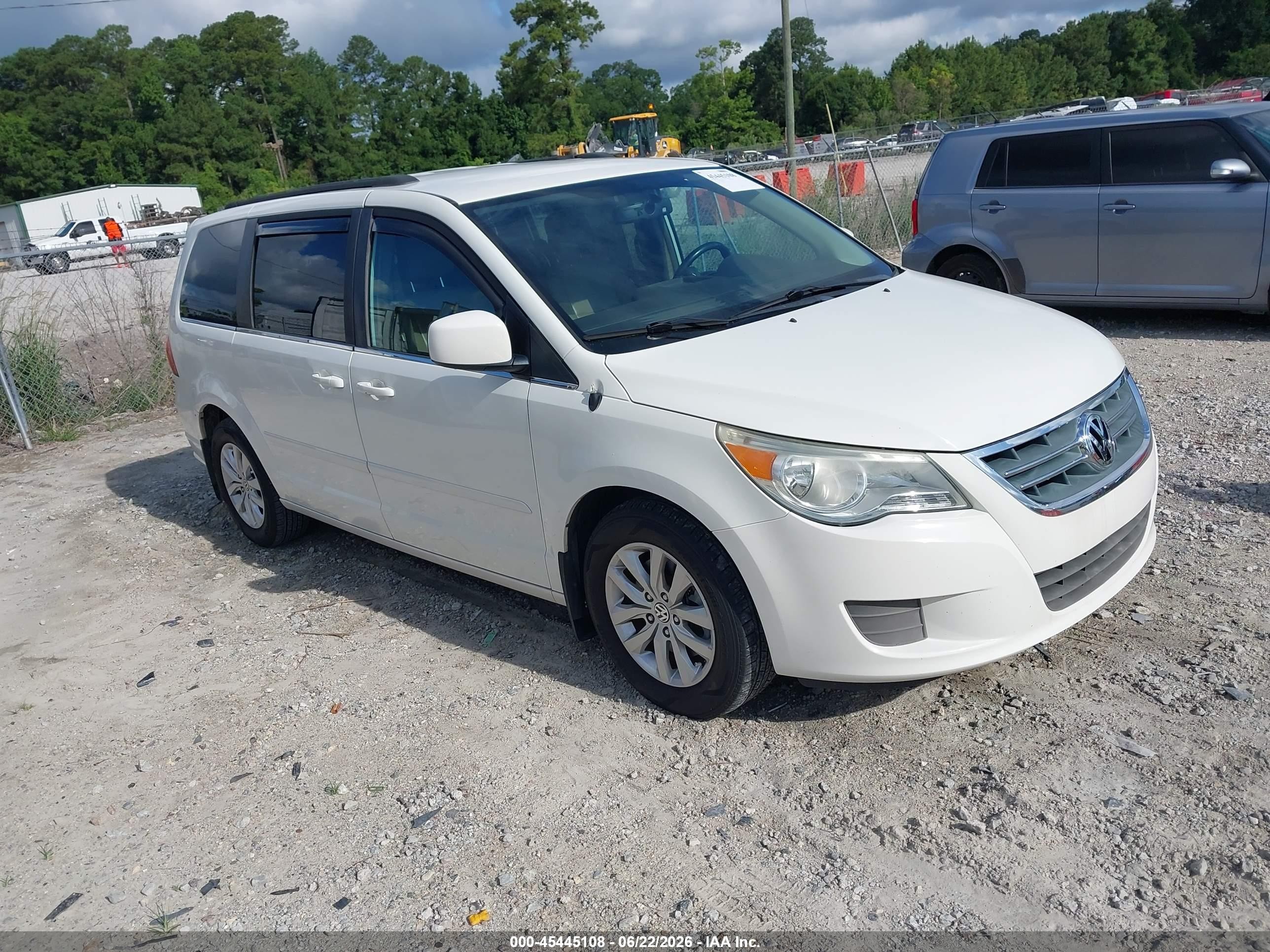 2012 Volkswagen Routan Se White vin: 2C4RVABG8CR202538
