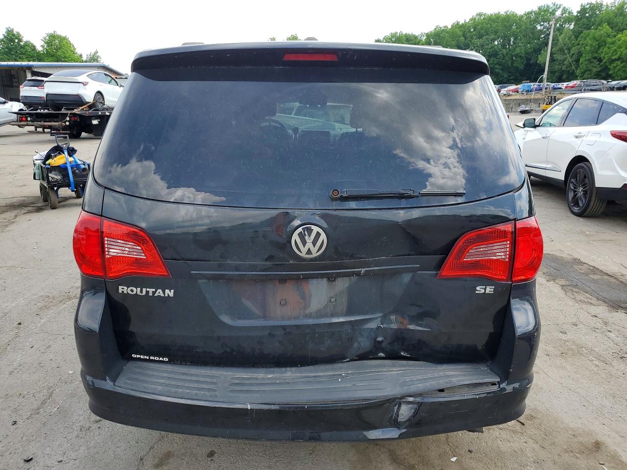 2012 Volkswagen Routan Se Black vin: 2C4RVABG8CR222286