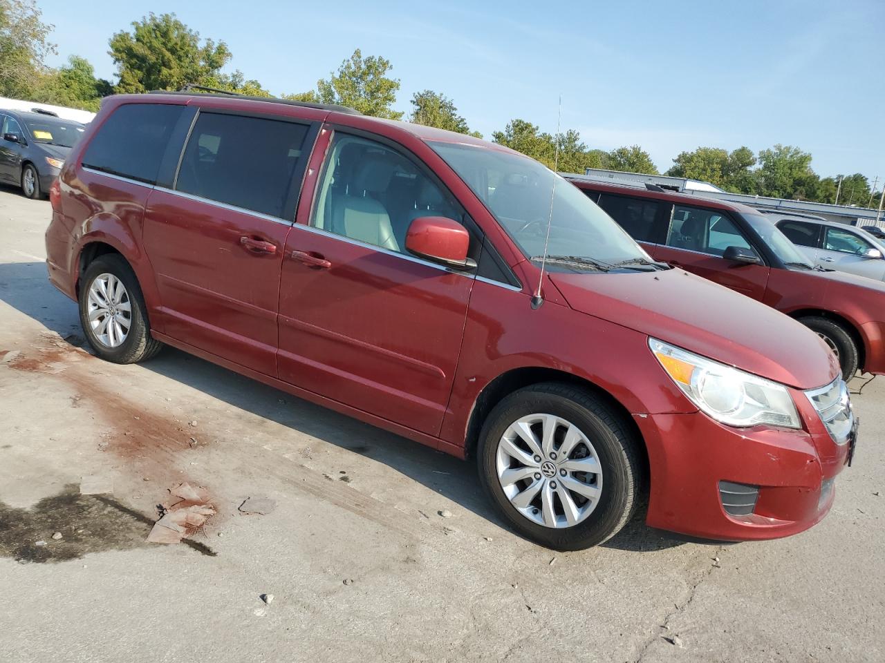 2014 Volkswagen Routan Se Red vin: 2C4RVABG9ER134740