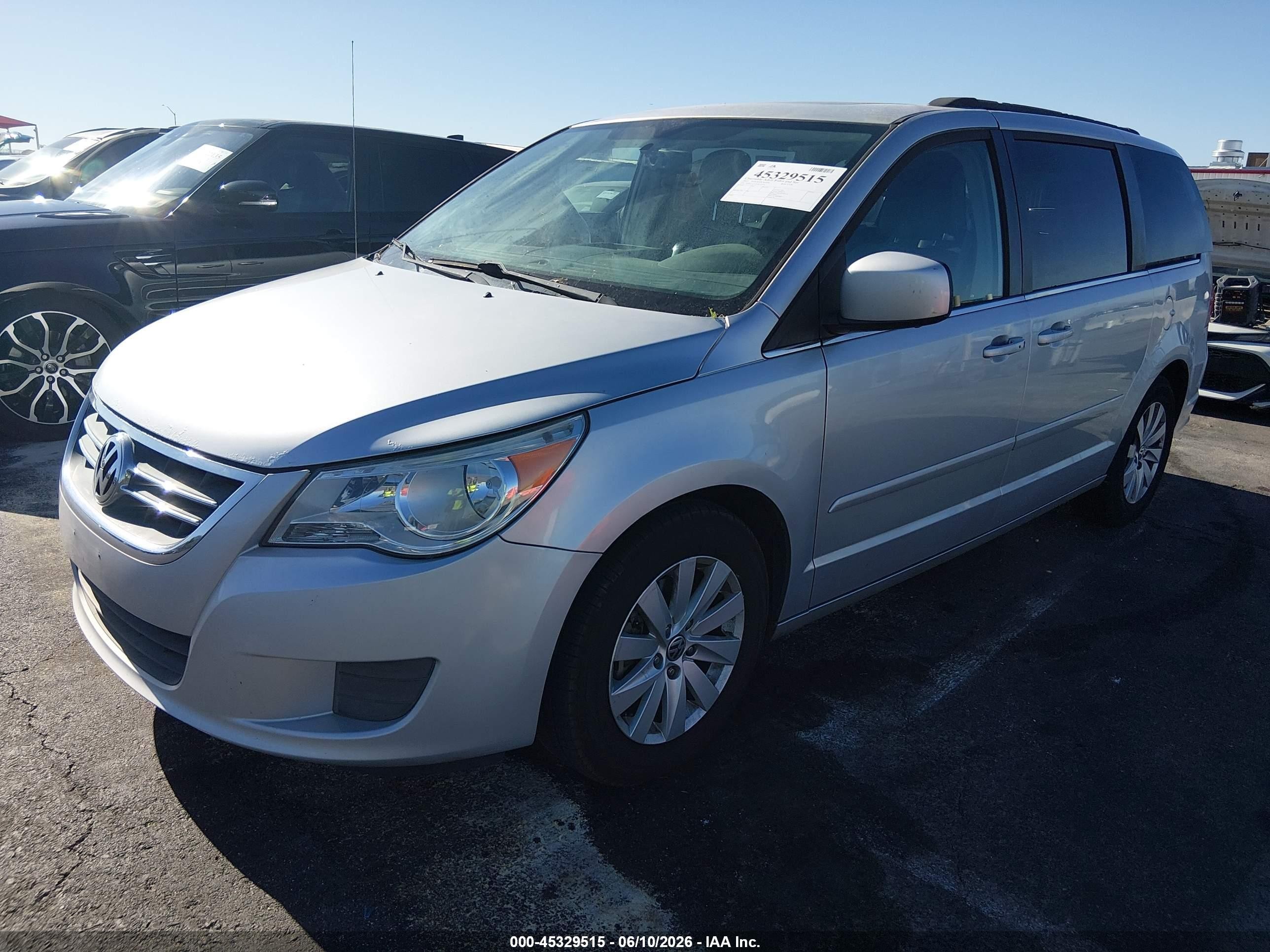 2012 Volkswagen Routan Sel Silver vin: 2C4RVACG1CR276754