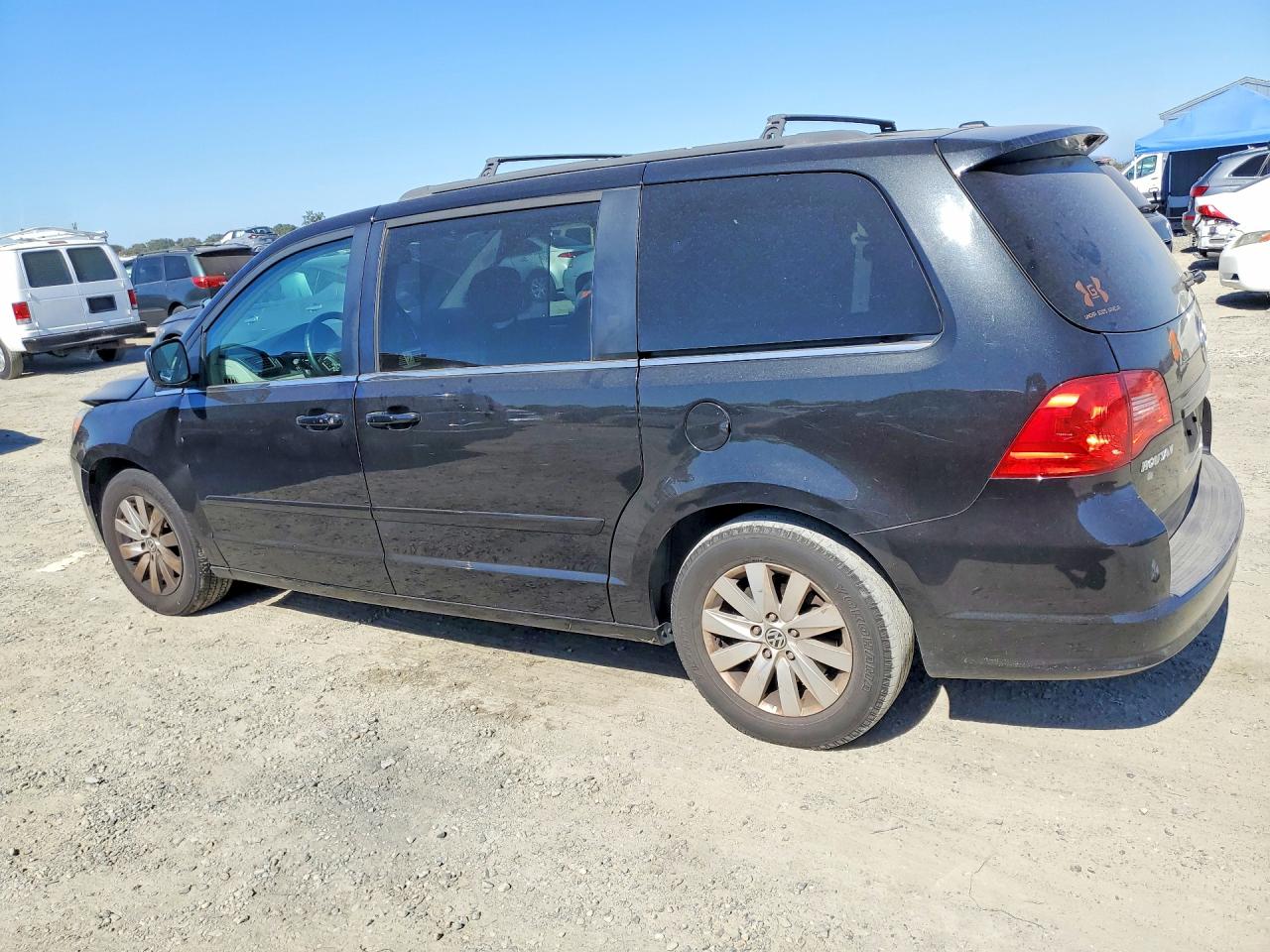 2012 Volkswagen Routan Sel Black vin: 2C4RVACG1CR392472