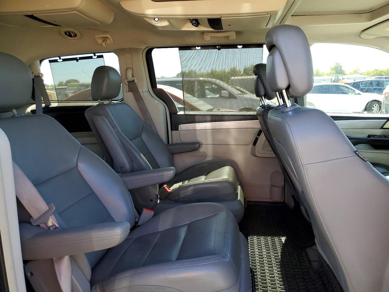 2012 Volkswagen Routan Sel Black vin: 2C4RVACG1CR392472