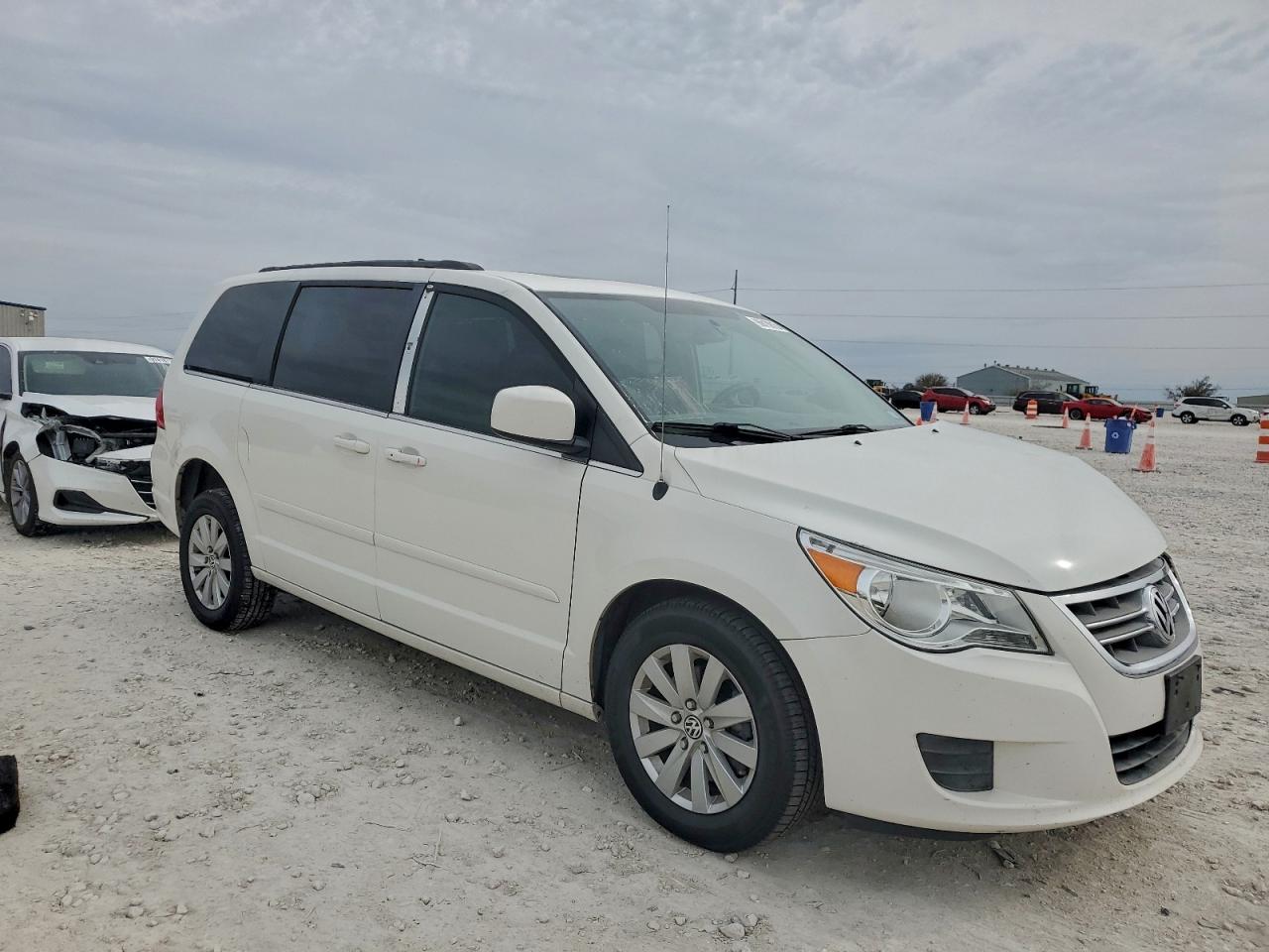 2012 Volkswagen Routan Sel White vin: 2C4RVACG6CR321297