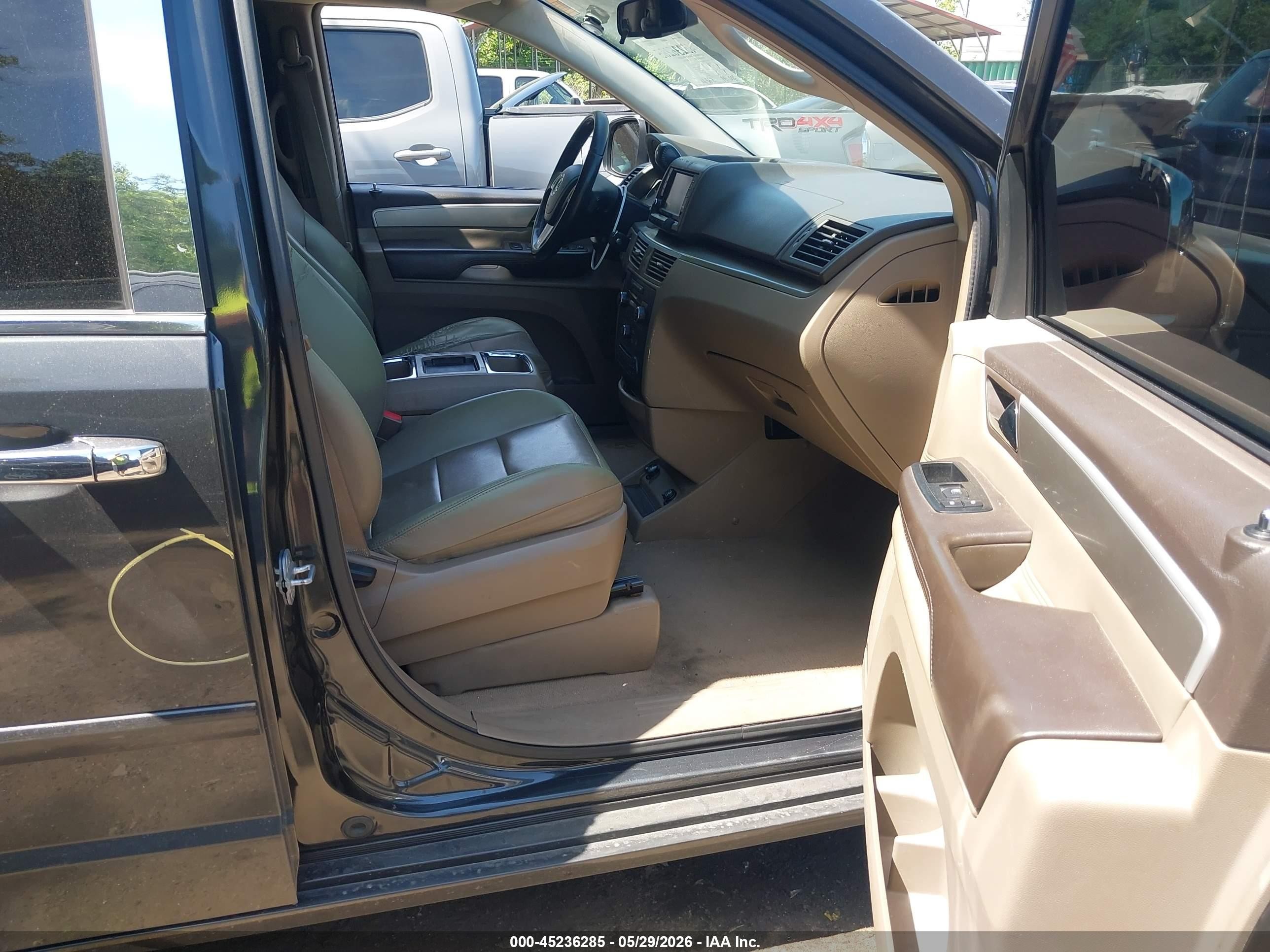 2012 Volkswagen Routan Sel Gray vin: 2C4RVACG6CR321526