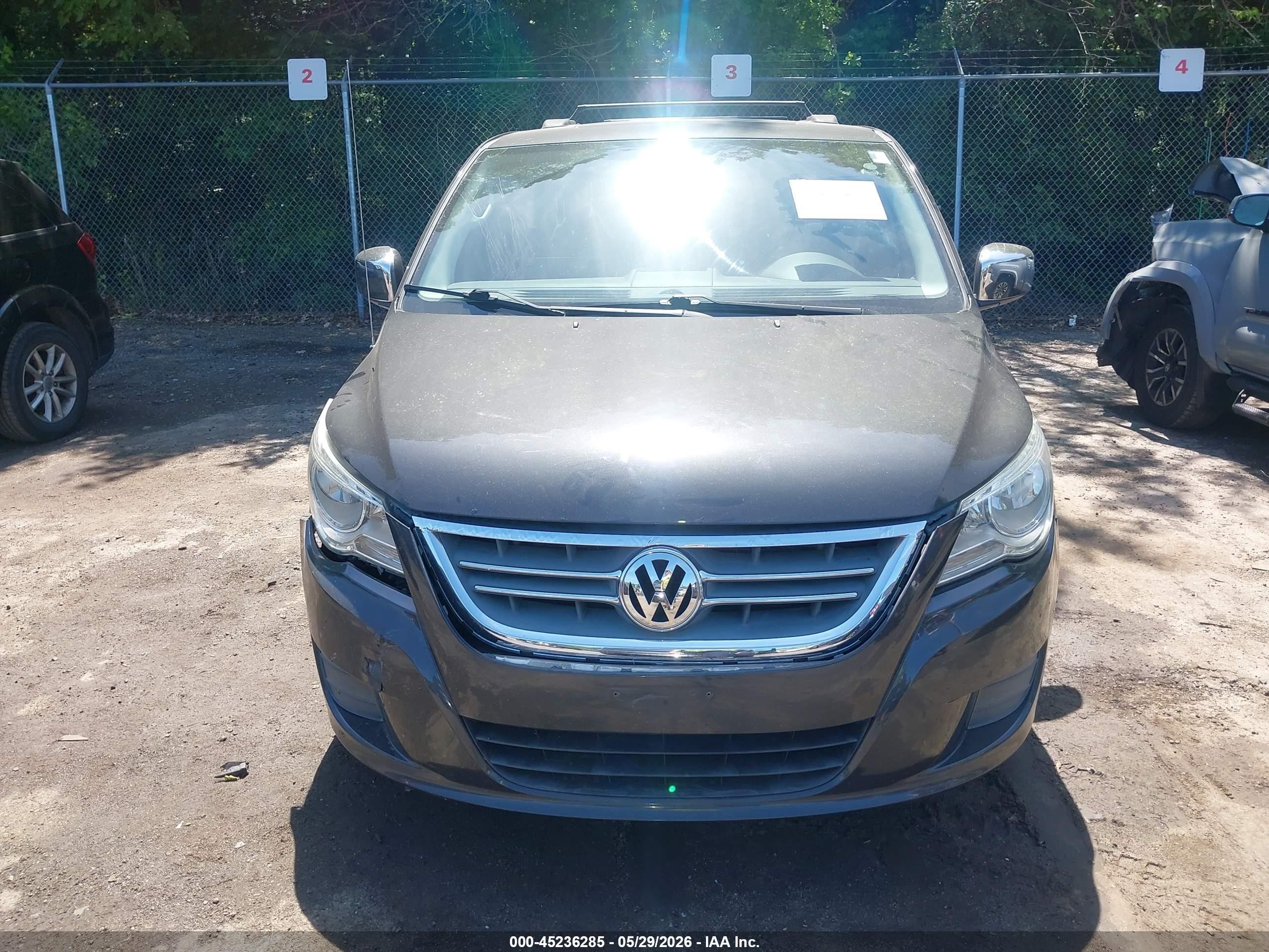 2012 Volkswagen Routan Sel Gray vin: 2C4RVACG6CR321526