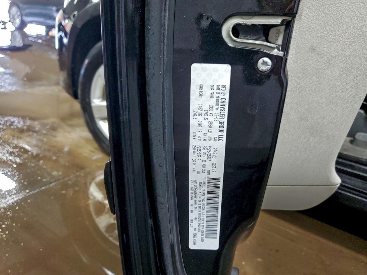 2014 Volkswagen Routan Sel Premium Black vin: 2C4RVADG2ER135399