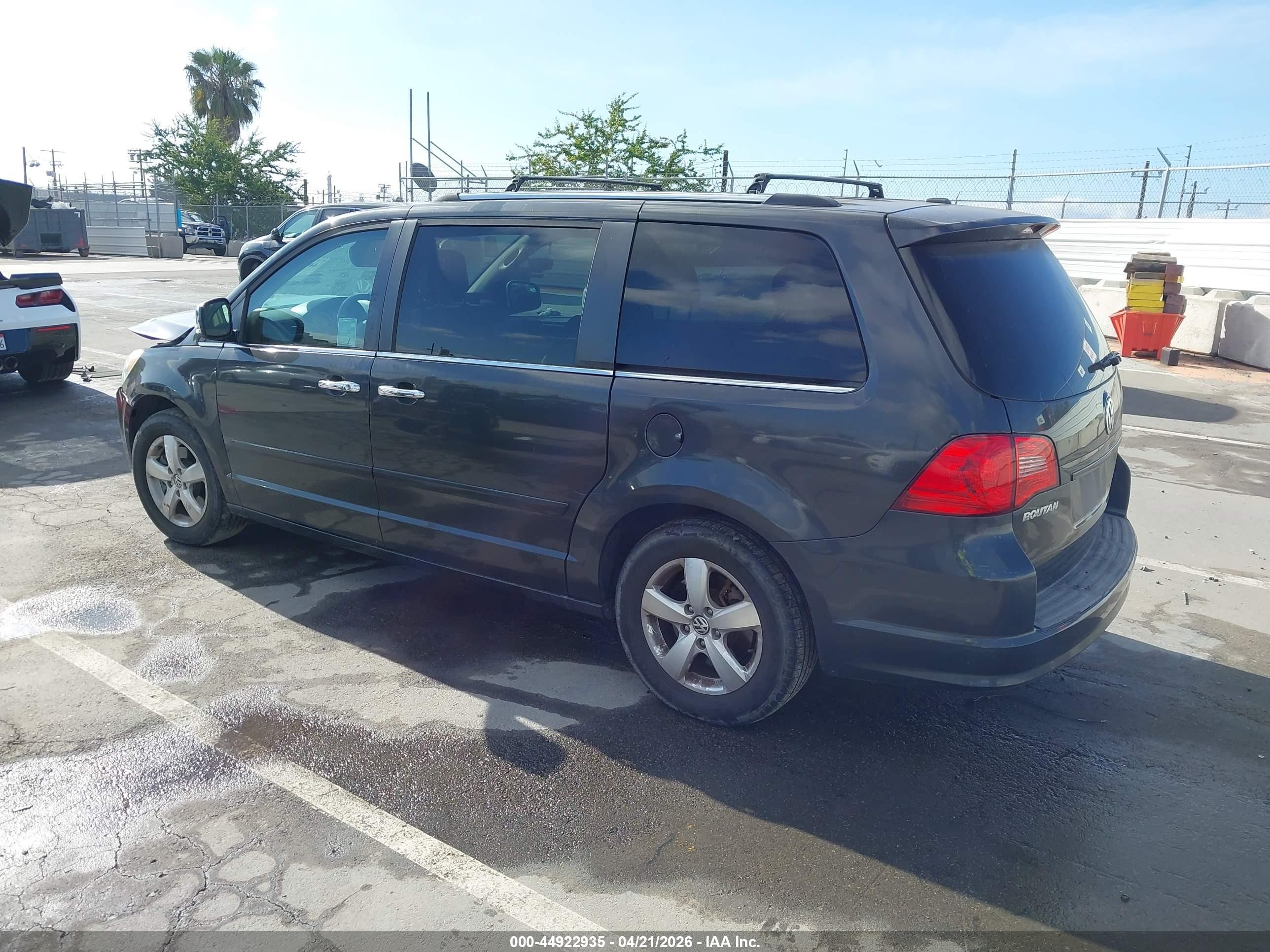 2012 Volkswagen Routan Sel Premium Черный vin: 2C4RVADG3CR164813
