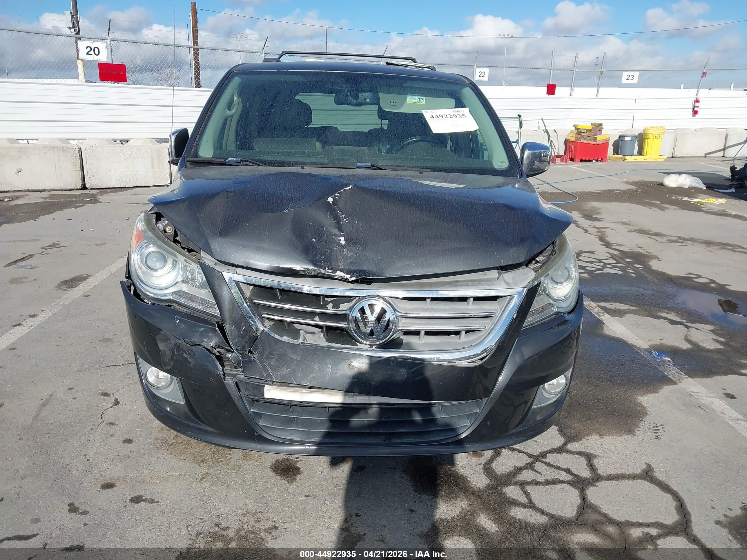 2012 Volkswagen Routan Sel Premium Черный vin: 2C4RVADG3CR164813