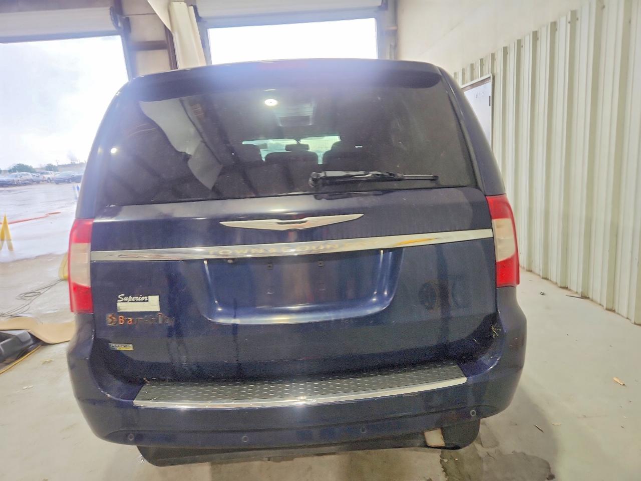 2014 Chrysler Town & Country Touring Blue vin: 2C7WC1BG6ER164743
