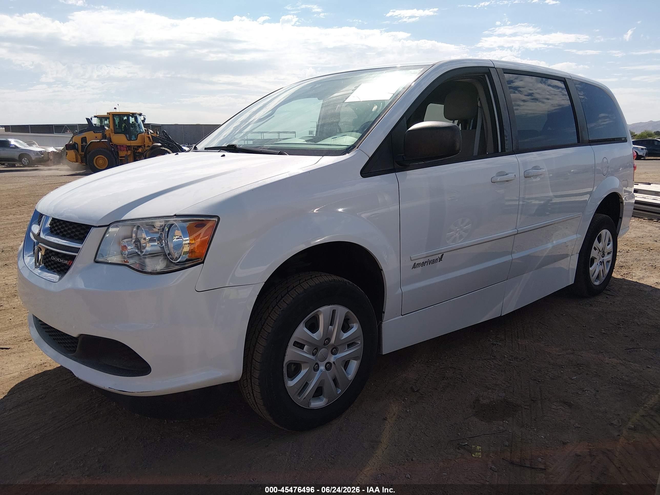 2015 Dodge Grand Caravan Se White vin: 2C7WDGBG2FR568530