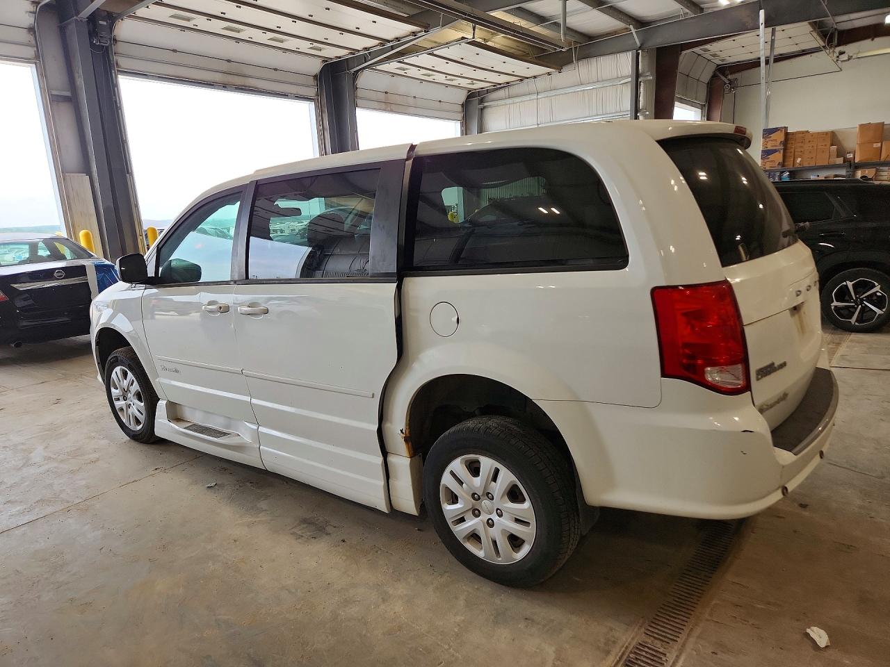 2015 Dodge Grand Caravan Se White vin: 2C7WDGBG4FR599455