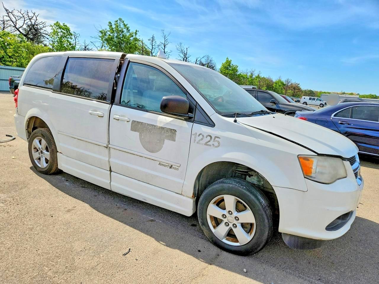 2013 Dodge Grand Caravan Se White vin: 2C7WDGBG6DR651049