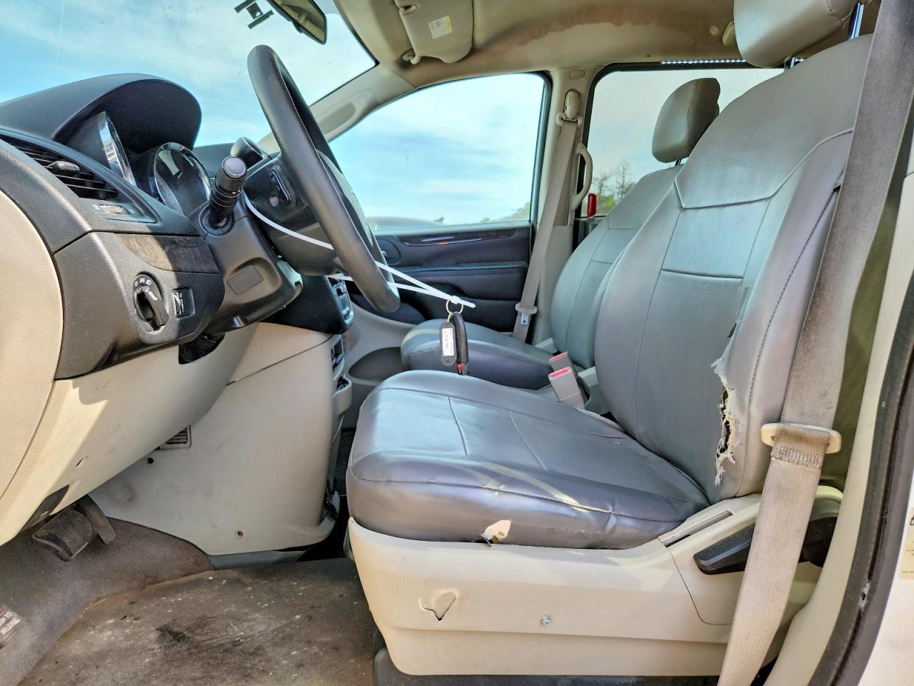 2013 Dodge Grand Caravan Se White vin: 2C7WDGBG6DR651049